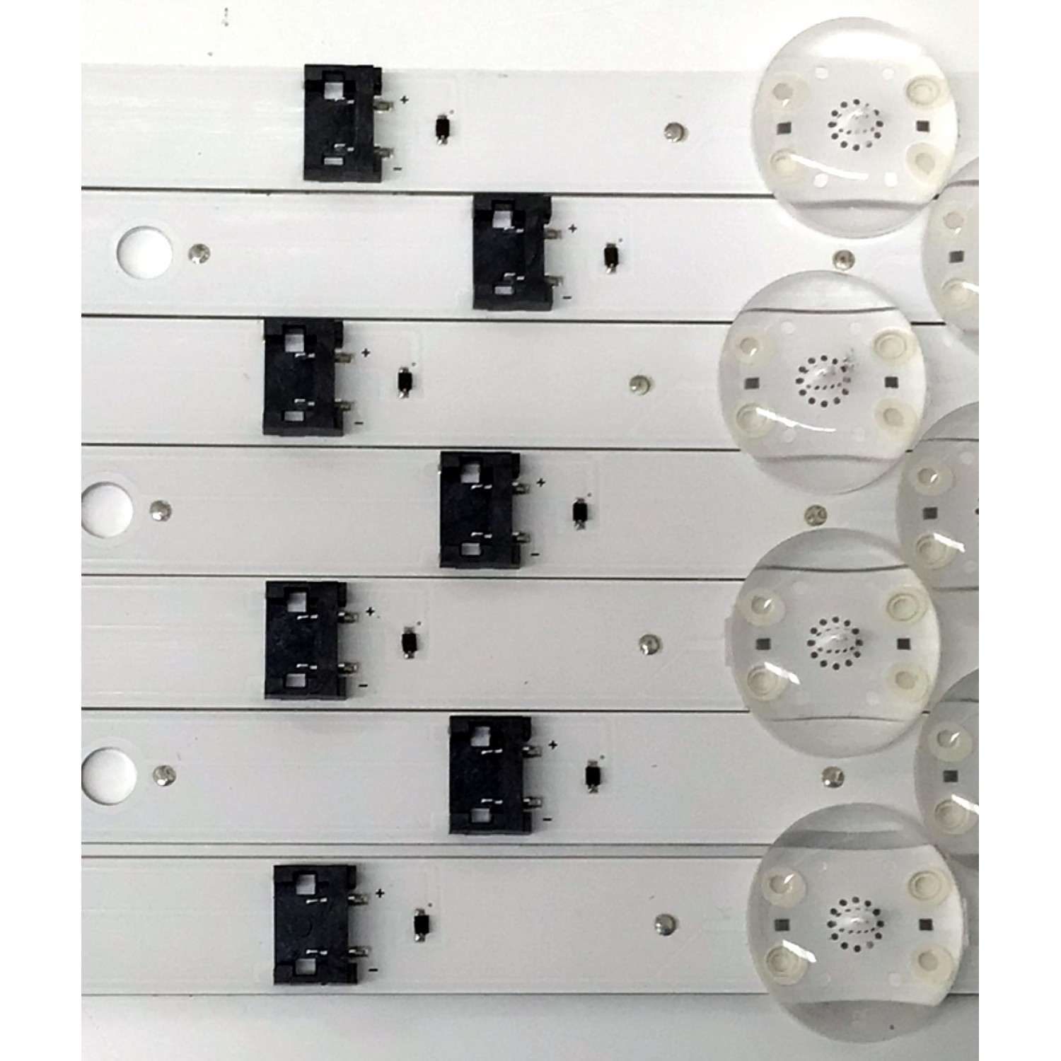 KIT DE LED'S PARA TV LG ((7 PIEZAS)) / NUMERO DE PARTE EAV65059201 / SSC_Y23 SLIM TRIDENT_55UR80/75_HKC_A_S / SSC_Y23 SLIM TRIDENT_55UR80/75_HKC_A_REV00_221122 / PANEL NC550TQG / DISPLAY PT550GT07-1 VER.1.0 / MODELO 55UR8750PSA / 55UR8750PSA.BWMSLJM - Imagen 4