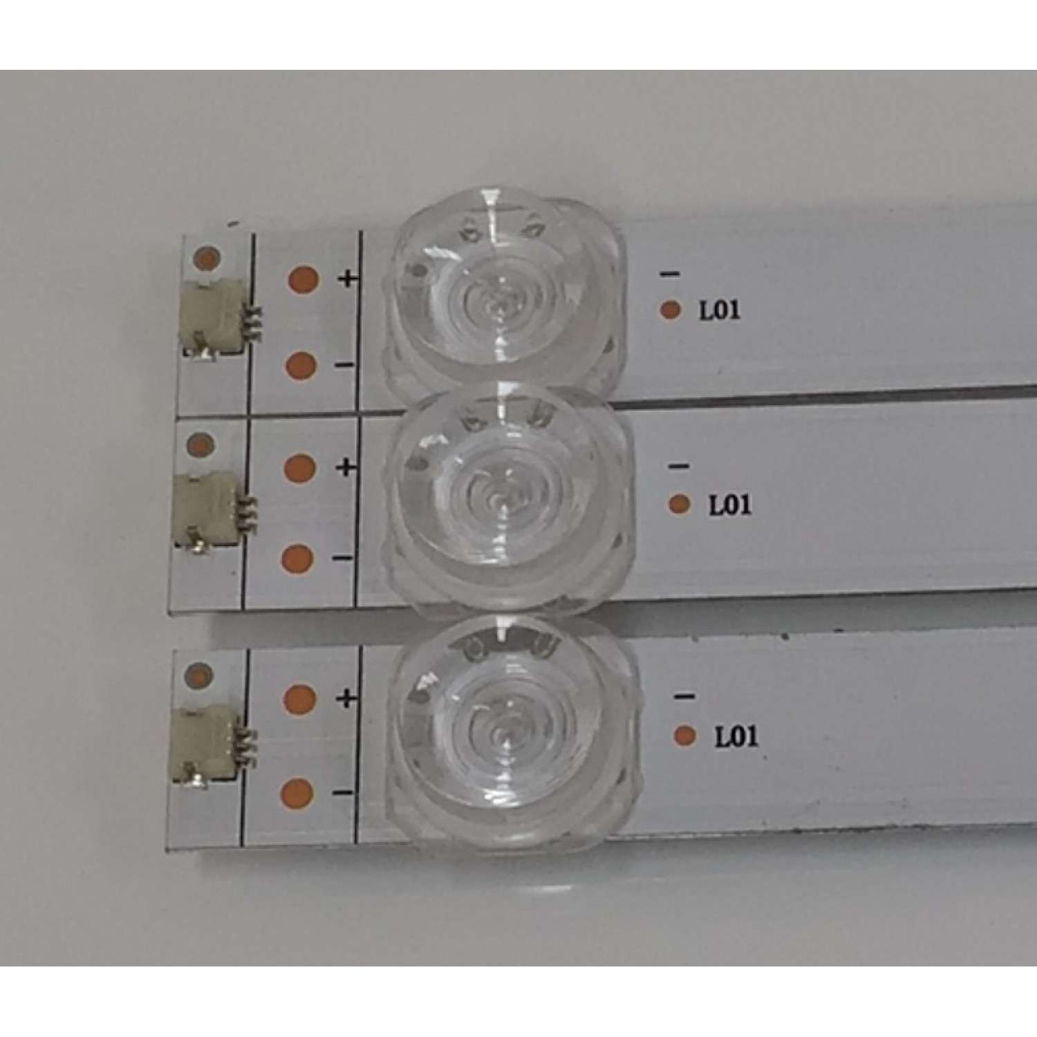 KIT DE LEDS ORIGINAL PARA TV HISENSE 3 PIEZAS / NUMERO DE PARTE JL.D430C1330-003AS-M_V01 / HD425Y1U51-T0L9K2+2021072201 / HD425Y1U51-T0L9K2 / 2021072201 / 2021072201 / 1269229500 / PANEL HD425Y1U71-T0LG / DISPLAY HV430QUB-F70 / MODELO 43A7K / 43QD65NF / 43QD6QV - Imagen 3