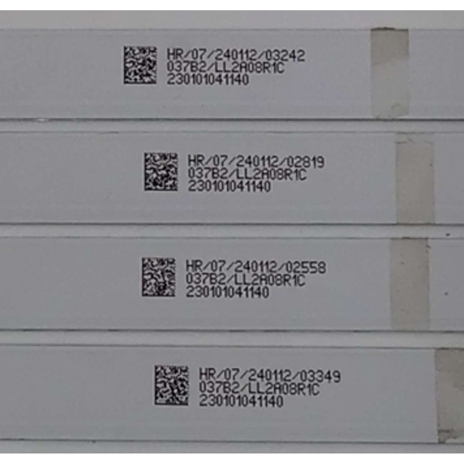 KIT DE LED'S PARA TV TCL ((14 PIEZAS)) / NUMERO DE PARTE 85HR332M09N04 V0 / 85FZ-T / 9X14-C02 / 85HR332M09N04 / E199273 / LL2A08R1C / 230101041140 / PANEL HK850WLEDM-JH25H / DISPLAY PT850GT01-4 VER.1.0 / MODELOS 85S410R / 85S450R - Imagen 3