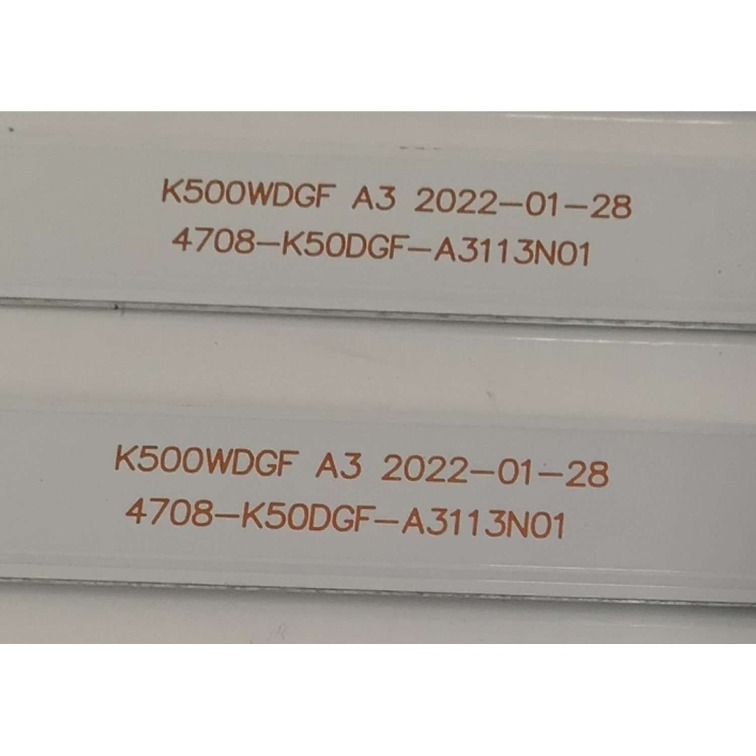 KIT DE LEDS ORIGINAL PARA TV SHARP 4 PIEZAS / NUMERO DE PARTE 4708-K50DGF-A3113N01 / K500WDGF A3 / XRJ1060 / SLC04708RA0 / 110409-50GF3021 / PANEL K500WDGF / DISPLAY CV500U5-T01 REV:01 / MODELO 4T-C50EL8UB / 100012585 50" / SI50URF - Imagen 2