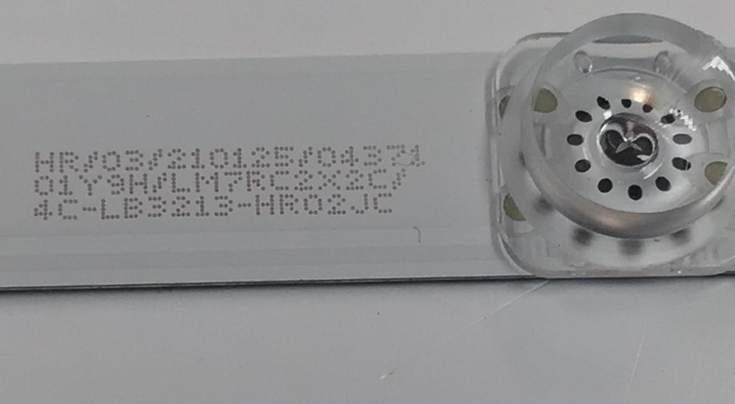 LED PARA TV TCL ORIGINAL 1 PIEZA / NUMERO DE PARTE 32HR330M13A0 V3 / 32F6B 13X1 / HR/03/210125 / 01Y6H/LM7RC2X2C / 4C-LB3213-HR02JC / PANEL LVW320NDEL / ST31551A07 / MODELO 32S331 - Imagen 4