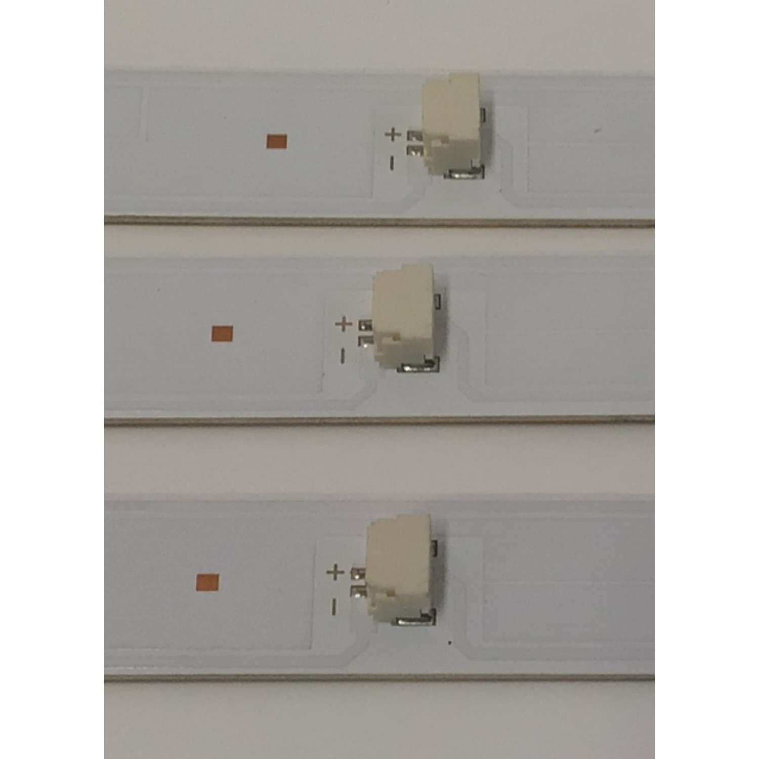 KIT DE LED´S PARA TV SONY 3 PIEZAS ORIGINALES / NUMERO DE PARTE LM41-00684A / L3_PTT_SM_D3_FAP_S7_R1.1_S7J_1.0_LM41-00684A / C239C-02 / C239C-22 / A4U040 / PANEL HV430FHB-N1K / MODELO KDL-43W660G / KDL43W660G - Imagen 4