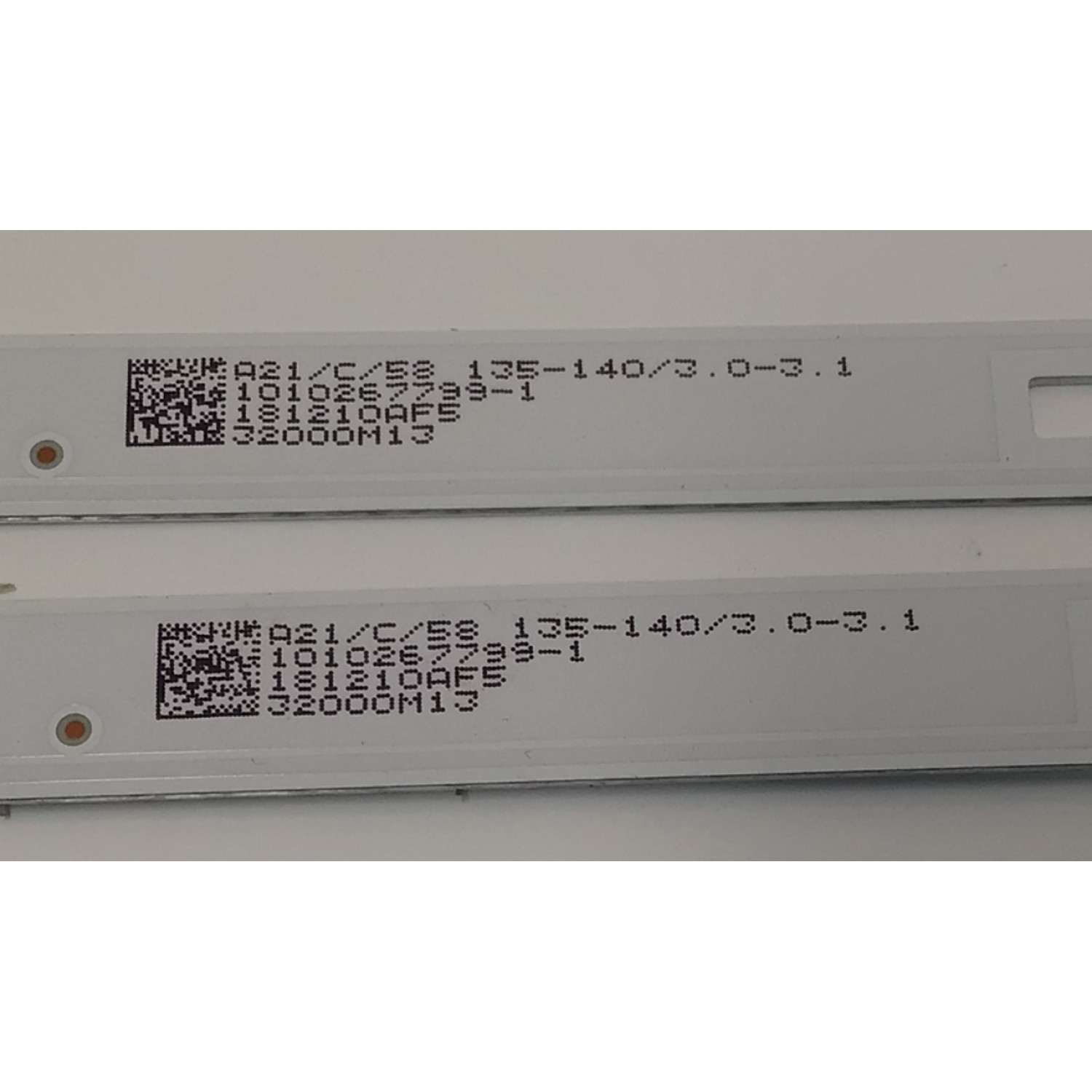 KIT DE LED´S PARA TV 2  PIEZAS ORIGINALES / NUMERO DE PARTE 30332005210 / LED32D05-ZC26AG-02 / 5544-A0 / 181210AF5 / 32000M13 / MODELO 32" - Imagen 3