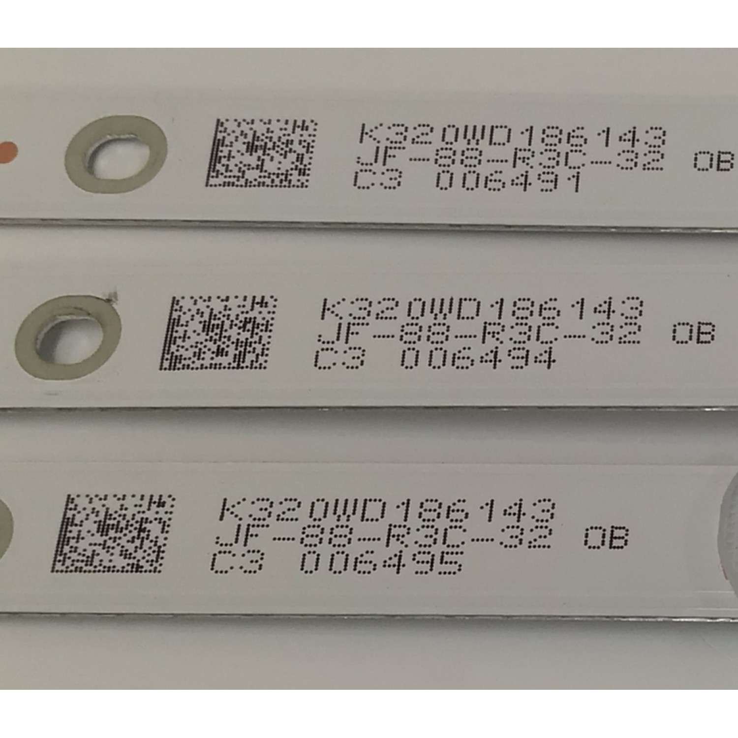 KIT DE LED´S PARA TV WBOX 3 PIEZAS ORIGINALES / NUMERO DE PARTE 4708-K320WD-A1113N21 / K320WD A1 / 471R1P79 / MH-H-11-10 / K320WD186 143 / PANEL K320WD82 / MODELO 0E32LED / OE32LED - Imagen 4