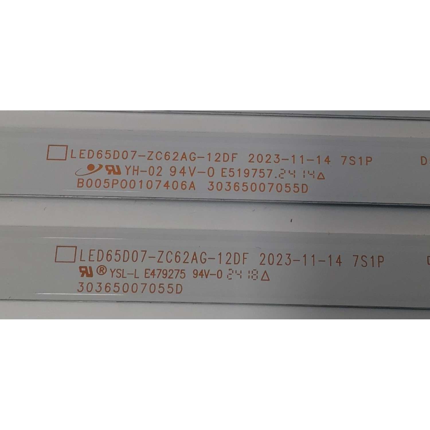 KIT DE LEDS PARA TV ONN ORIGINAL 8 PIEZAS / NUMERO DE PARTE 30365007055D / LED65D07-ZC62AG-12DF / B005P00107406A / 6500097S / 240524BF03 / MODELO 100012587 65 PULGADAS - Imagen 4