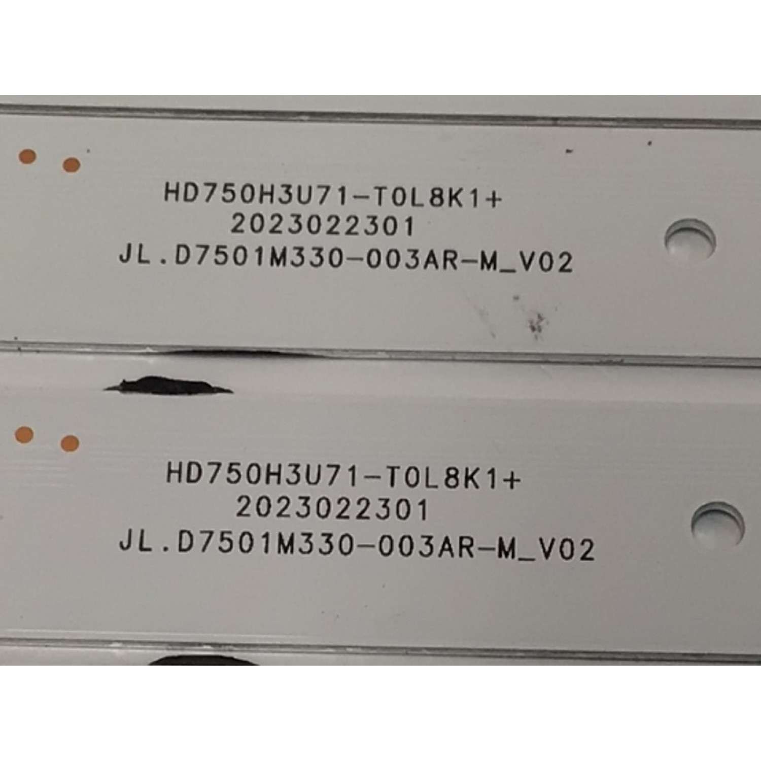 KIT DE LEDS PARA TV HISENSE ORIGINAL 20 PIEZAS / NUMERO DE PARTE JL.D7501M330 / JL.D7501M330-003AL-M_V02 / JL.D7501M330-003AR-M_V02 / RSAG7.820.13291/ROH VER.C / RSAG7.820.13292/ROH VER.C / PANEL HD750H3U71-T0L8K1 / DISPLAY HV750QUB-F92 / MODELO 75U7K - Imagen 4