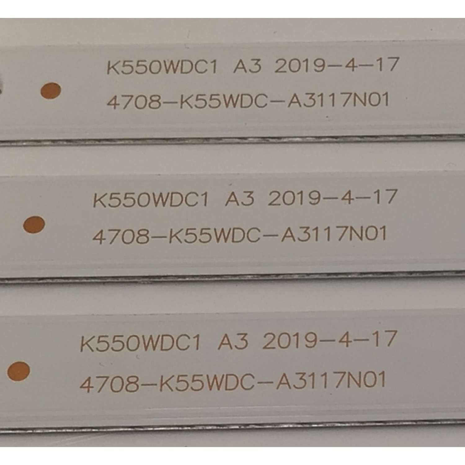 KIT DE LEDS PARA TV WBOX ORIGINAL 8 PIEZAS / NUMERO DE PARTE 4708-K55WDC-A3117N01 / K550WDC1  A3 / 471R1P62 / K550WDC119A157 / X-C72-K9-YF16  0B / MODELO 0E-55LED4KA - Imagen 4
