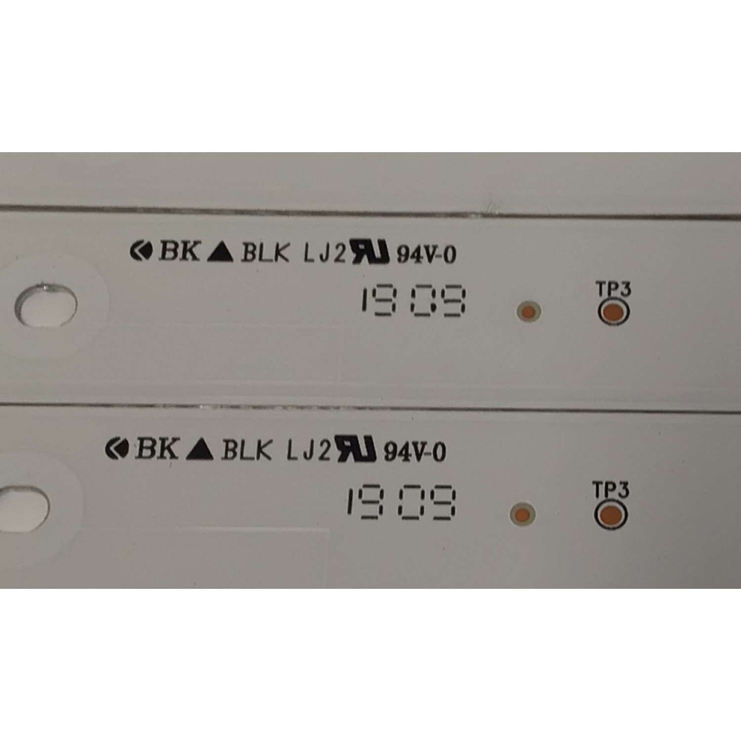 KIT DE LEDS PARA TV KONKA ORIGINAL 9 PIEZAS / NUMERO DE PARTE UDL55ME662ANTS / 35023082 / BK BLK LJ2 / 21006903 / MODELO LED55K7200 / LED55K5500 - Imagen 3