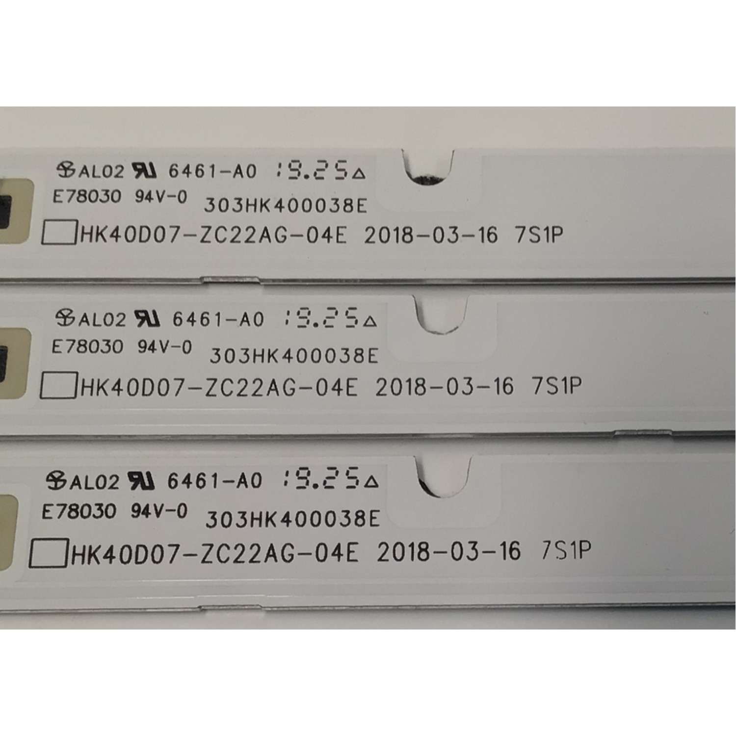 KIT DE LEDS PARA TV RCA ORIGINAL 3 PIEZAS / NUMERO DE PARTE 303HK400038E / HK40D07-ZC22AG-04E / 190624AC02 / HK400M06 / MODELO RT4038-G - Imagen 4