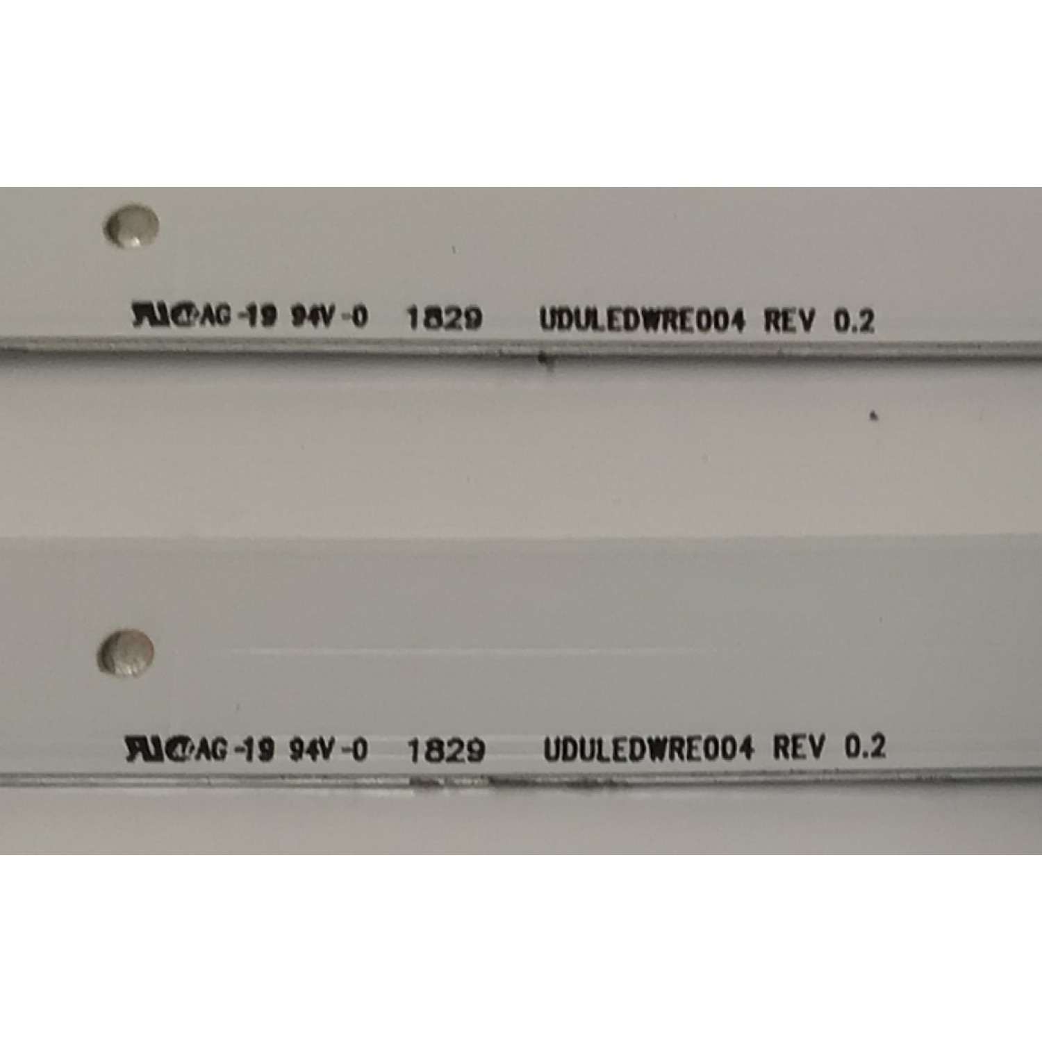 KIT DE LEDS PARA TV PHILIPS ORIGINAL 4 PIEZAS / NUMERO DE PARTE UDULEDWRE004 / UDULEDWRE004 REV 0.2 / 43W6S1P / MODELOS 43PFL5603/F7 / 43PFL5703/F7 - Imagen 5