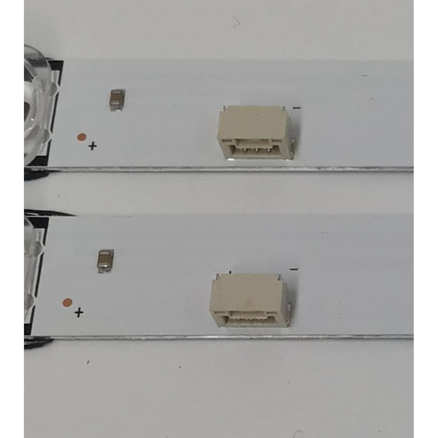 KIT DE LEDS PARA TV TCL ORIGINAL 2 PIEZAS / NUMERO DE PARTE 55HR332M11N04 V3 / 55S11 / LS2B09U4C / N0101-000272 / PANEL LVU550NDAL / MODELO 55S451 / 55F35 / 55S41BR - Imagen 3