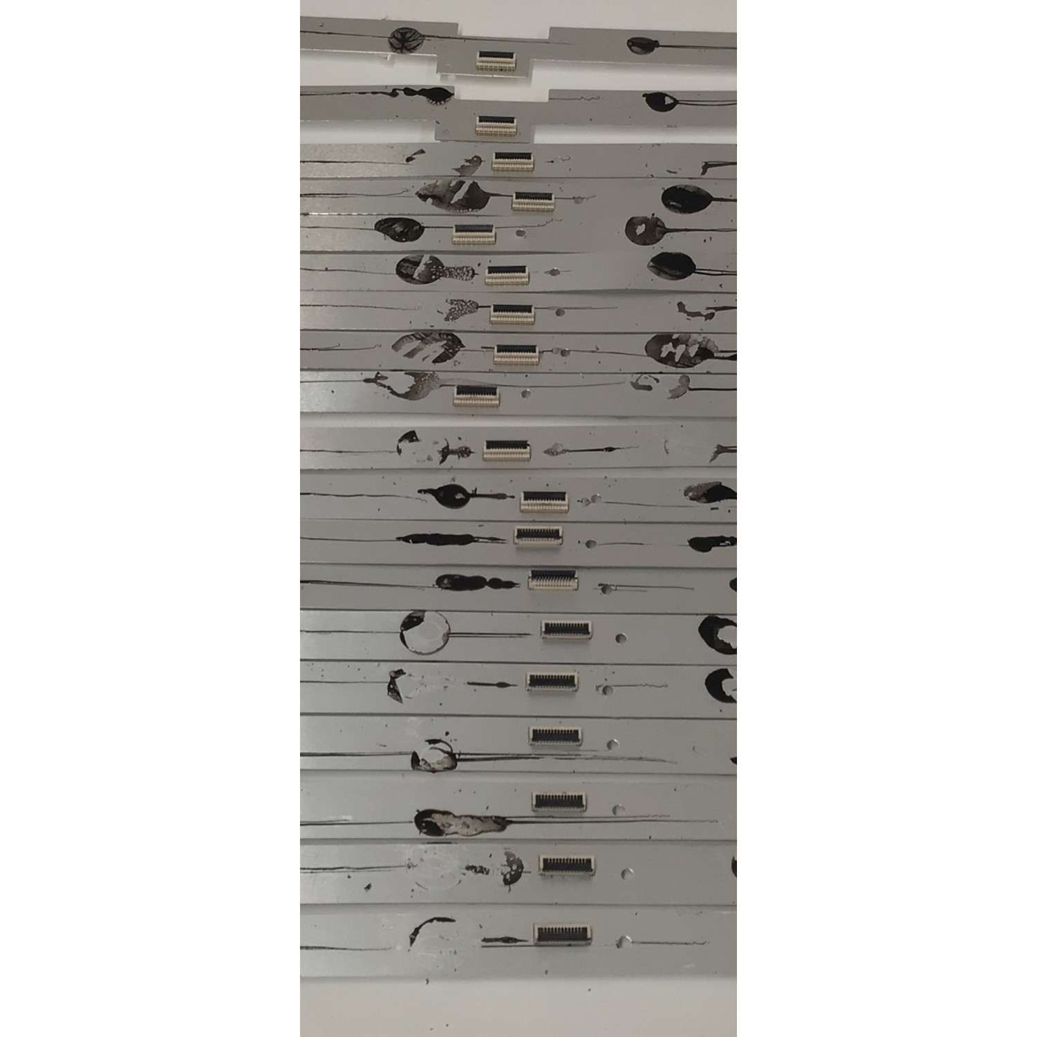 KIT DE LEDS PARA TV TCL ORIGINAL / INCOMPLTO SOLO 19 PIEZAS / NUMERO DE PARTE 75HR330M11 / 75HR330M11A3 V1 / 75HR330M11B3 V1 / 75HR330M11C3 V0 / 75C11G / PANEL LVU750NDJC / MODELO 75Q750G / KIT CONSTA ORIGINALMENTE DE 20 PIEZAS - Imagen 6