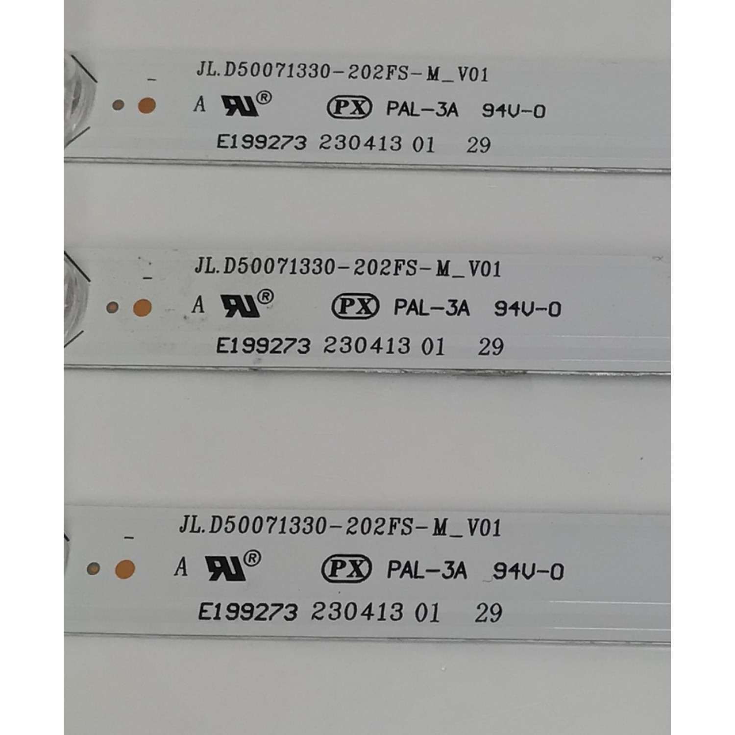 KIT DE LEDS PARA TV VIZIO ORIGINAL 3 PIEZAS / NUMERO DE PARTE JL.D50071330-202FS-M_V01 / 23413 01 29 / F8PMB000045JAUXLB00GGCN405C / PANEL V500DJ7-D03 / MODELO V506-J09 - Imagen 2