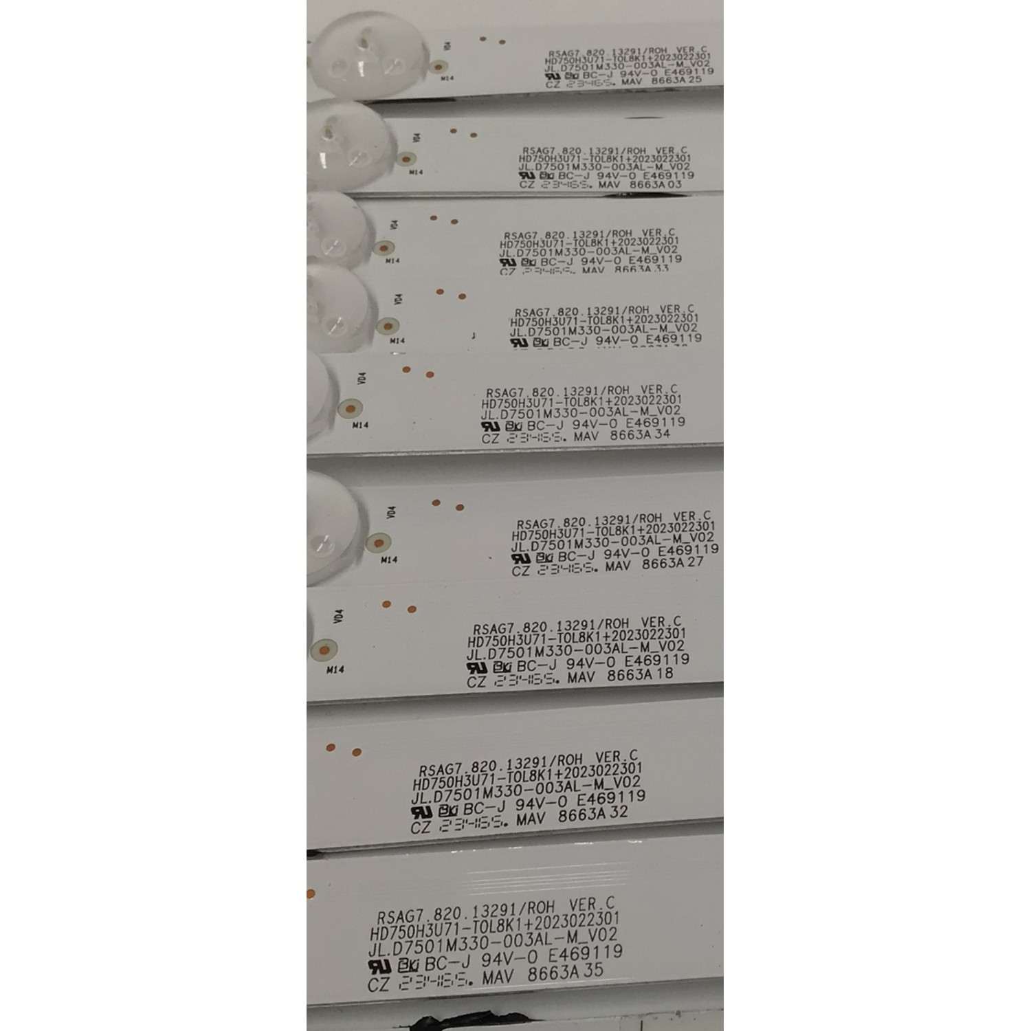 KIT DE LEDS PARA TV HISENSE ORIGINAL / INCOMPLETO SOLO 19 PIEZAS / NUMERO DE PARTE JL.D7501M330 / JL.D7501M330-003AL-M_V02 / JL.D7501M330-003AR-M_V02 / PANEL HD750H3U71-T0L8K1 / DISPLAY HV750QUB-F92 / MODELO 75U7K / KIT CONSTA ORIGINALMENTE DE 20 PIEZAS - Imagen 9