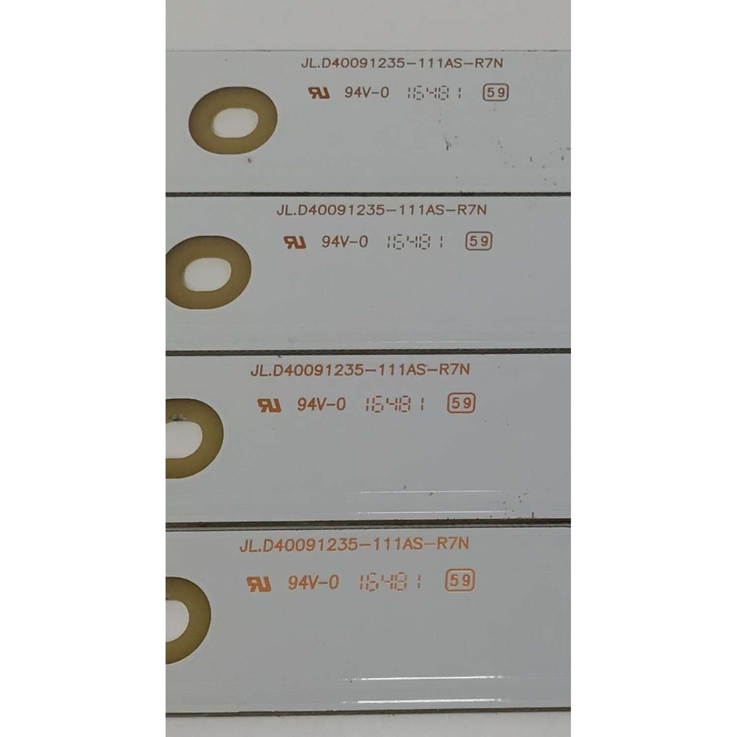 KIT DE LEDS PARA TV SEIKI ORIGINAL 4 PIEZAS / NUMERO DE PARTE JL.D40091235-111AS-R7N / AE12530 / 21005485 / D161205 / T411 / MODELO SFM40 - Imagen 4