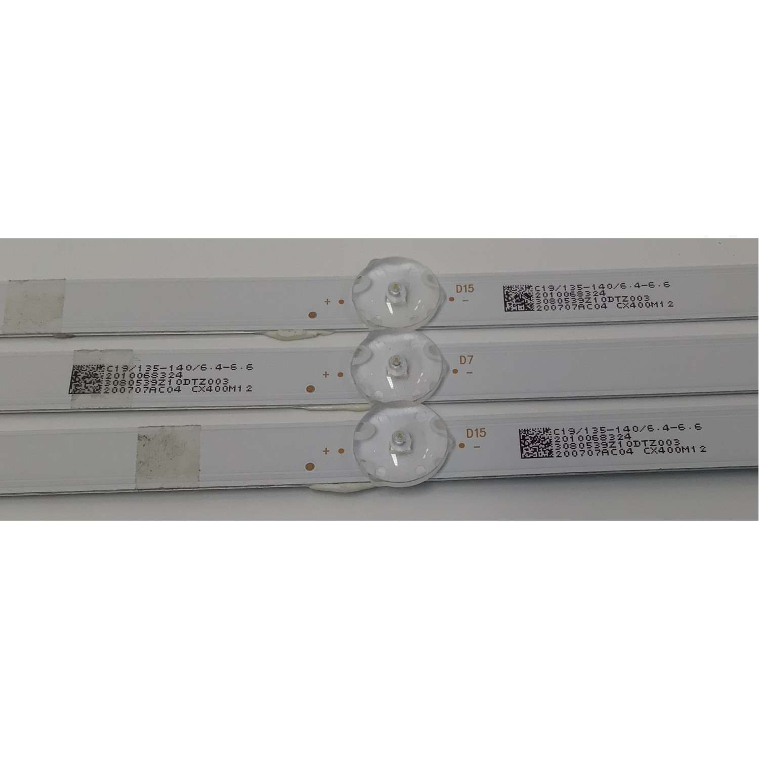 KIT DE LEDS PARA TV RCA ORIGINAL 3 PIEZAS / NUMERO DE PARTE 303CX390041E / CX39D08-ZC22AG-02E / 2010068324 / 3080539Z10DTZ003 / 200707AC04 / CX400M12 / PANEL CX400DLEDM / MODELO RLDED4016A-E - Imagen 4