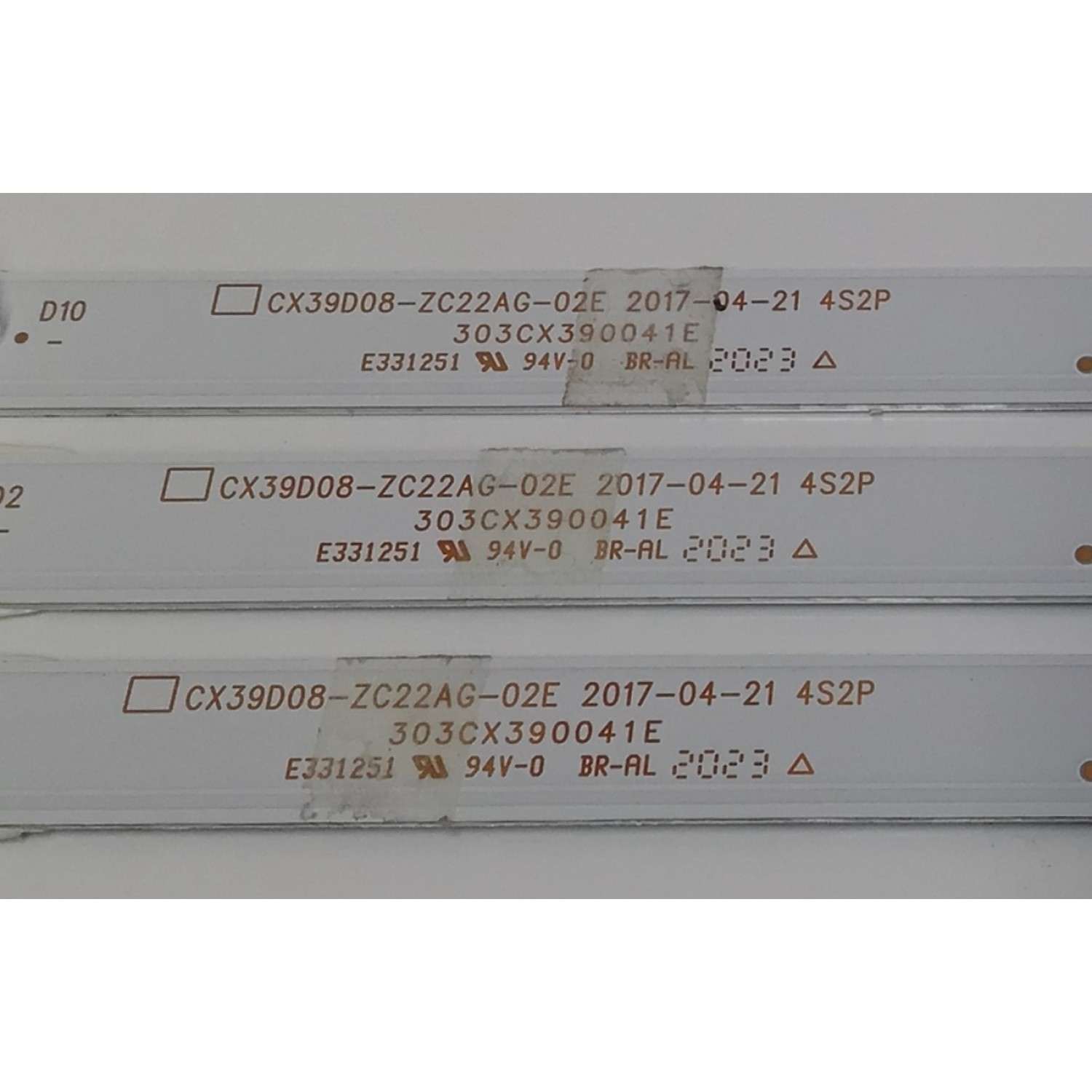 KIT DE LEDS PARA TV RCA ORIGINAL 3 PIEZAS / NUMERO DE PARTE 303CX390041E / CX39D08-ZC22AG-02E / 2010068324 / 3080539Z10DTZ003 / 200707AC04 / CX400M12 / PANEL CX400DLEDM / MODELO RLDED4016A-E - Imagen 2