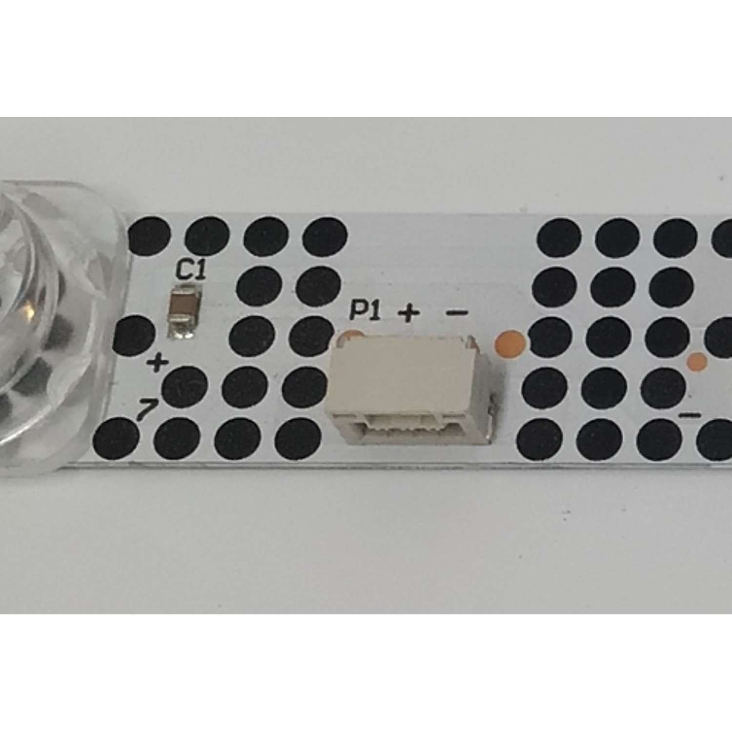 LED PARA TV TCL ORIGINAL 1 PIEZA / NUMERO DE PARTE 55S11-ZX3030A1-24X1-KW / 55S11-ZX3030A1-24X1-KW-V3-20220701-TJ / B0101-000679 / 4628863A1 / 221025052 / 221025 / 066477 / 55S11-CKD A / PANEL LVU550NDEL / MODELO 55S453 - Imagen 3