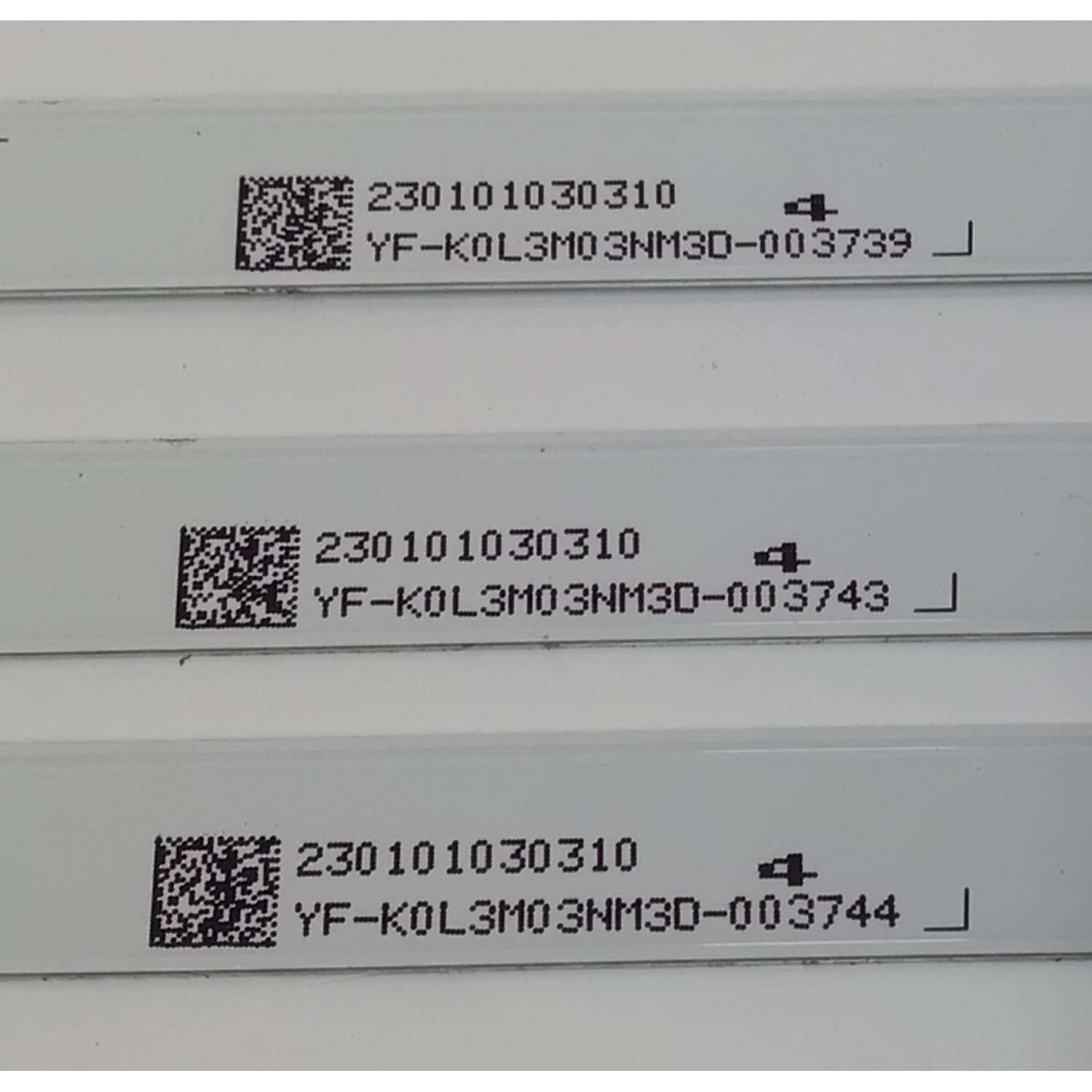 KIT DE LEDS PARA TV WESTINGHOUSE ORIGINAL 3 PIEZAS / NUMERO DE PARTE 261501016660 / 06-2-50N1-3X11-974X12-EMC-0D35-0.8T-V0-220414 / 230101030310 / YF-K0L3M03NM30 / PANEL HK500WLEDM / DISPLAY PT500GT05-2 / MODELO WR50UT4212 - Imagen 3