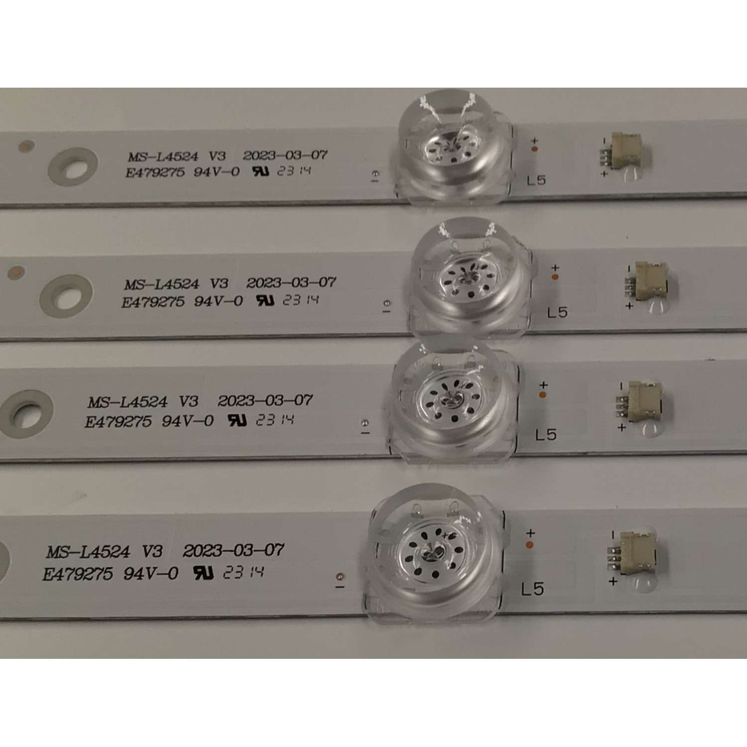 KIT DE LEDS PARA TV AKAI ORIGINAL 4 PIEZAS / NUMERO DE PARTE MS-L4524 V3 / 1.3.10700000229 MC 3414 50 / A5 224-232 3.2-3.4  / 600 001713 / MODELOS 50EVLS4 / K50DLG12U / AK50H1485 - Imagen 3