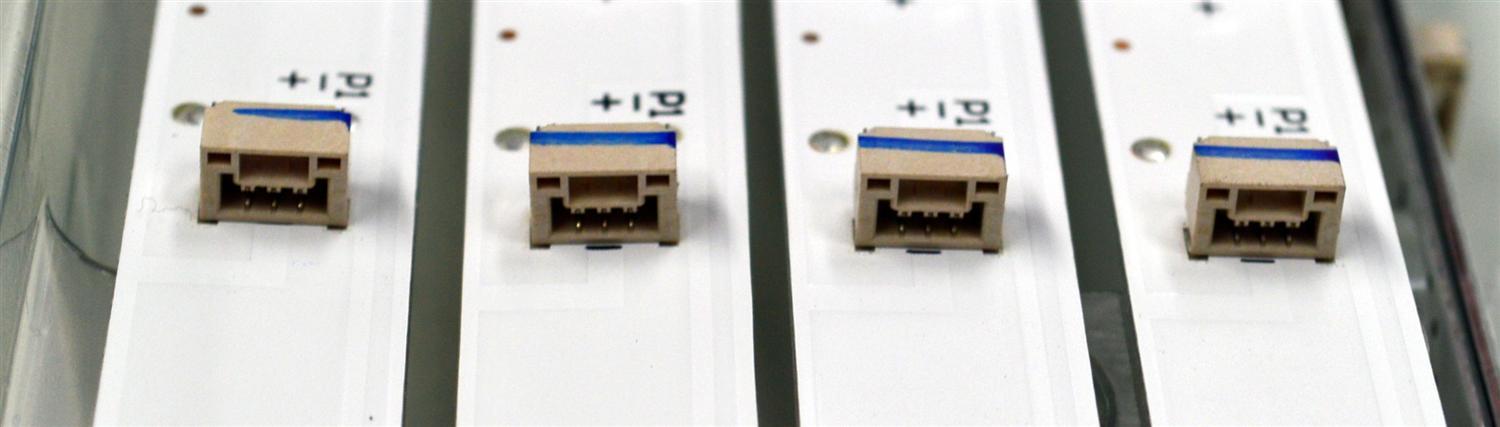 KIT DE LEDS ORIGINAL NUEVOS PARA TV LG 4 PIEZAS / NUMERO DE PARTE 55HR332M11A0 V0 / 55D2000 / 4C-LB550T-HR12C / 55D2000 11*4 / LL7RB2R1C / 55HR332M11A0 / E493481 / PANEL LVU550LGDX / NC650TQG-ABKH1 / MODELOS 55UP7000PUA / 55UP7000PUA.CWMYLH - Imagen 2