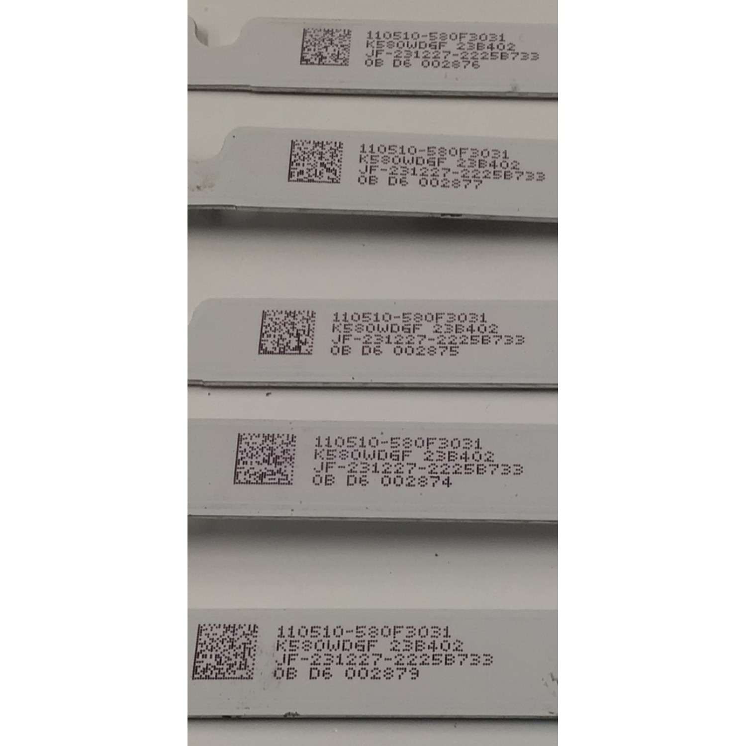 KIT DE LEDS PARA TV SHARP ORIGINAL 5 PIEZAS / NUMERO DE PARTE 4708-K58DGF-A3113N21 / 4708-K58DGF-A3113N11 / K580WDGF A3 / XRJ1060 / SLC04708RA0 / 110510-580F3031 / K580WDGF / PANEL K580WDGF / DISPLAY CV580U3-T01 REV:02 / MODELO 4T-C58EL8UR - Imagen 4