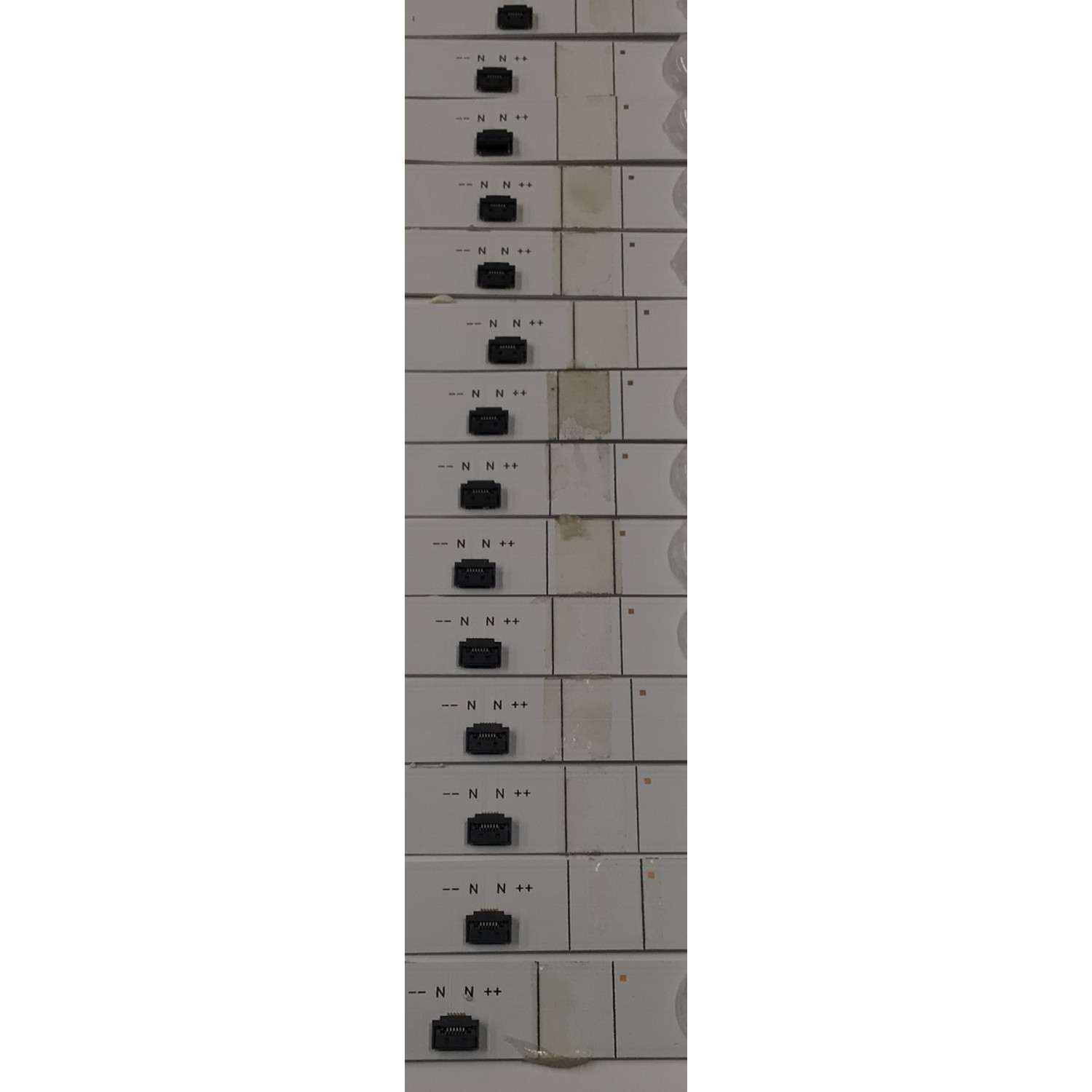 KIT DE LEDS PARA TV VIZIO ORIGINAL 20 PIEZAS / NUMERO DE PARTE 261501019322 / 40-M65QX-SMC-0D22-20X8-654X15-4S2P-0.8-230302-1.1 / 70401-01736BX / SVB650AW9 / 830XXD0C2402040006D00 / PANEL BOEI650WQ1 / DISPLAY HV650QUB-E72 REV.2.0 / MODELO VQP65C-84 - Imagen 4