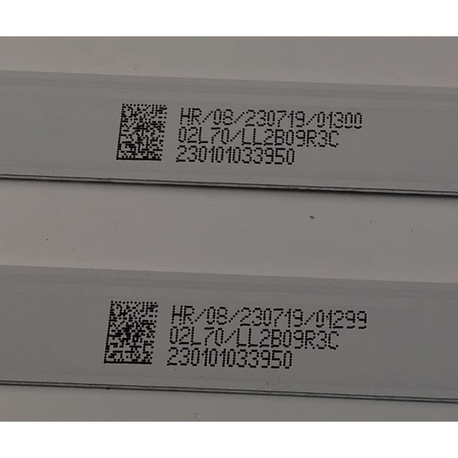 KIT DE LEDS PARA TV VIZIO ORIGINAL 2 PIEZAS / NUMERO DE PARTE 32HR332M06N02 / 32HR332M06N02 V1 / 32S1 / HR/08/230719 / 02L70/LL2B09R3C / 230101033950 / PANEL HK315WLEDM-JH2MH / DISPLAY PT320CT01-1 VER.1.3 / MODELO D32FM-K07 / VFD32M-0807 - Imagen 3