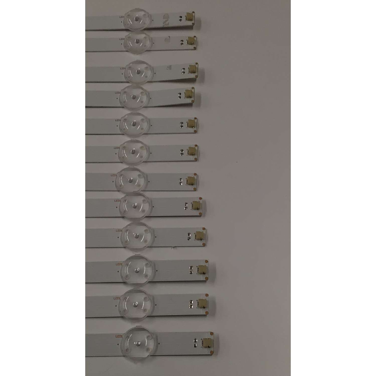 KIT DE LEDS ORIGINAL PARA TV SONY 12 PIEZAS / NUMERO DE PARTE SVA650A66 / SVA650A66_5LED_REV04_171128 / SHJ69 / AT211 / PANEL T650QVF06.6 / DISPLAY T650QVN07.0 / MODELO KD-65X750F / KD65X750F - Imagen 2