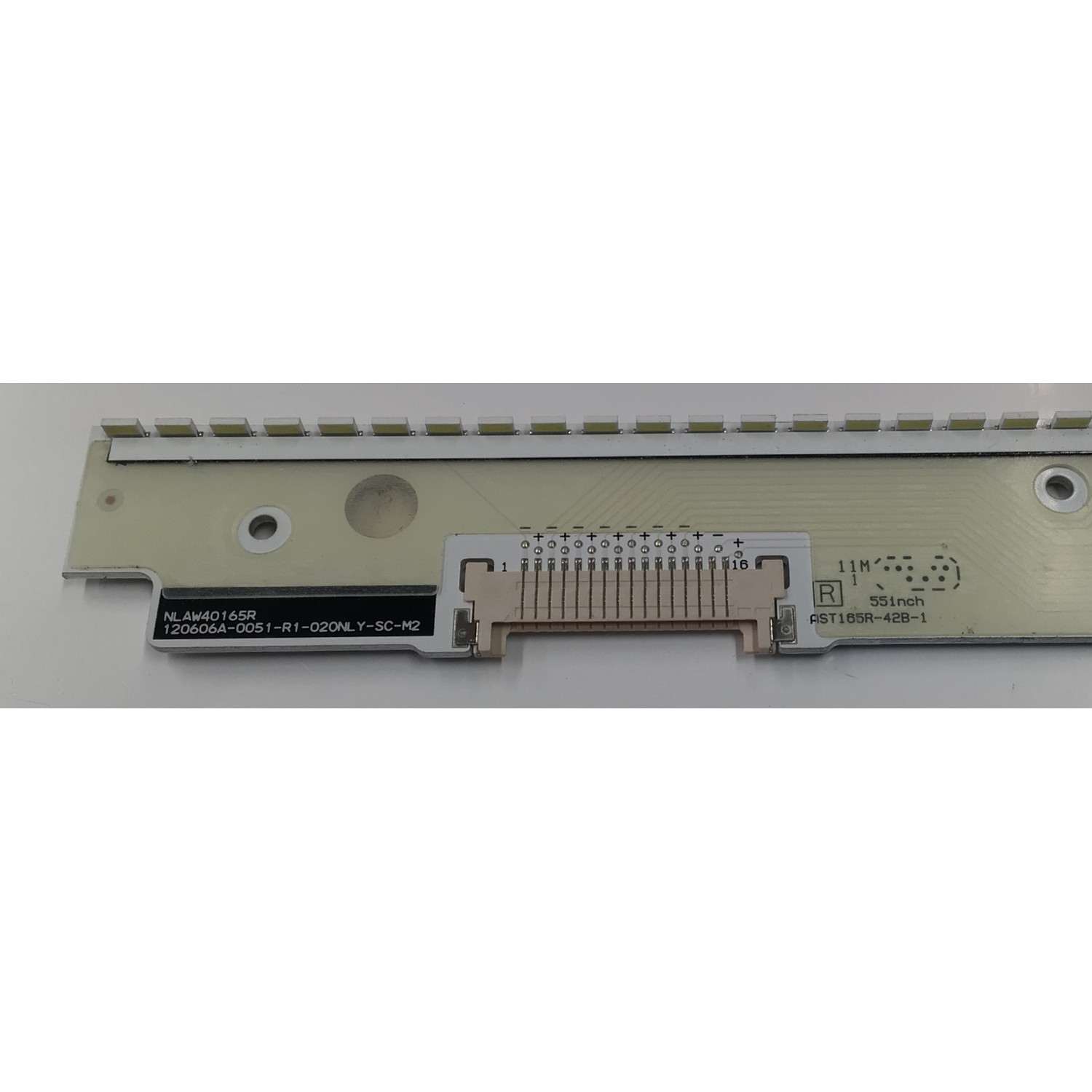 KIT DE LEDS PARA TV ORIGINAL 2 PIEZAS / NUMERO DE PARTE NLAW4016 / NLAW4016L / NLAW4016R / 120606A-0261-L2-020NLY-SC-M2 / 120606A-0051-R1-020NLY-SC-M2 / AST165R-42B-1 / AST165L-42B-2 / 55INCH / PANEL VVX55F130A00 / MODELO TC-L55WT50 - Imagen 2