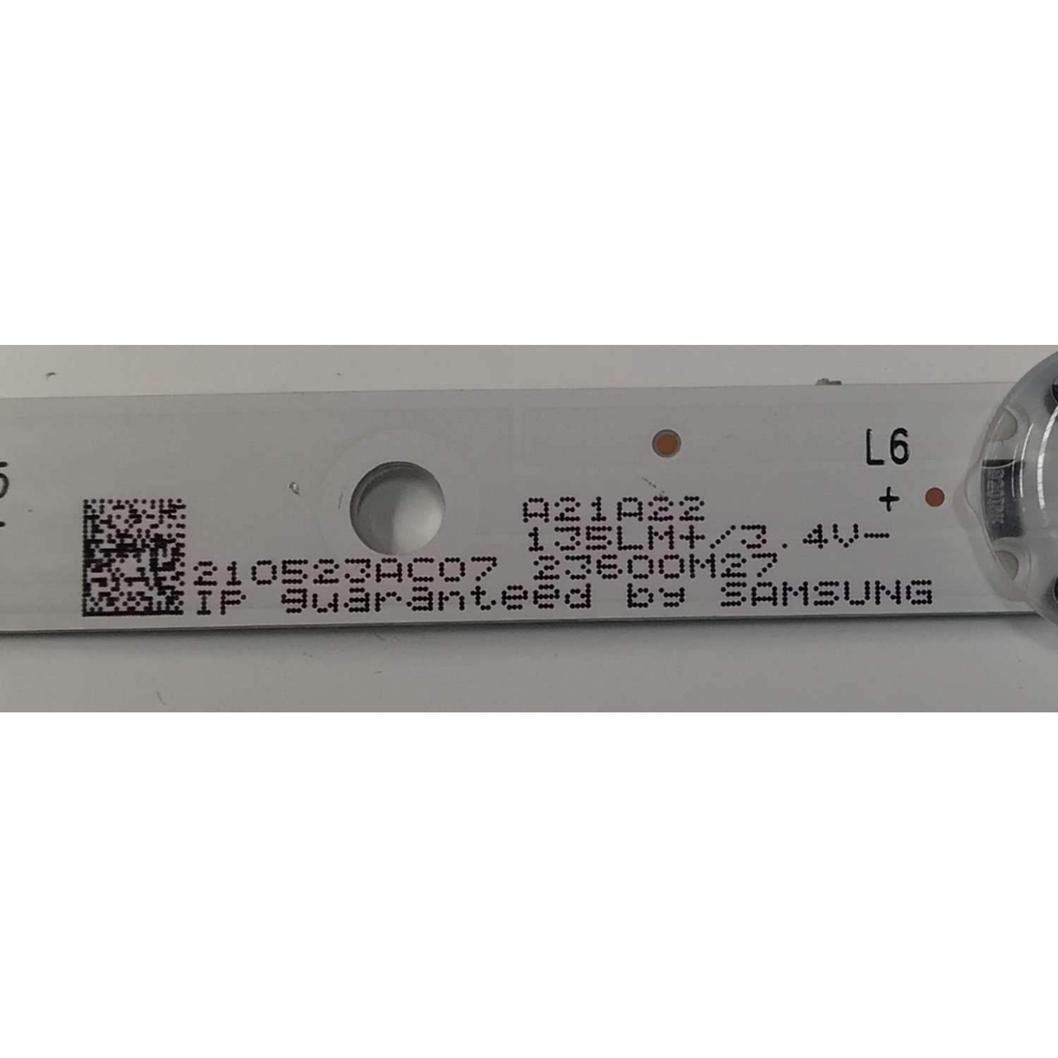 LED PARA TV INSIGNIA ORIGINAL 1 PIEZA / NUMERO DE PARTE 30323606007 / LED236D06-ZC52AG-03 / 210523AC07 / A21A22 / 23600M27 / MODELO NS-24DF310NA21 - Imagen 3