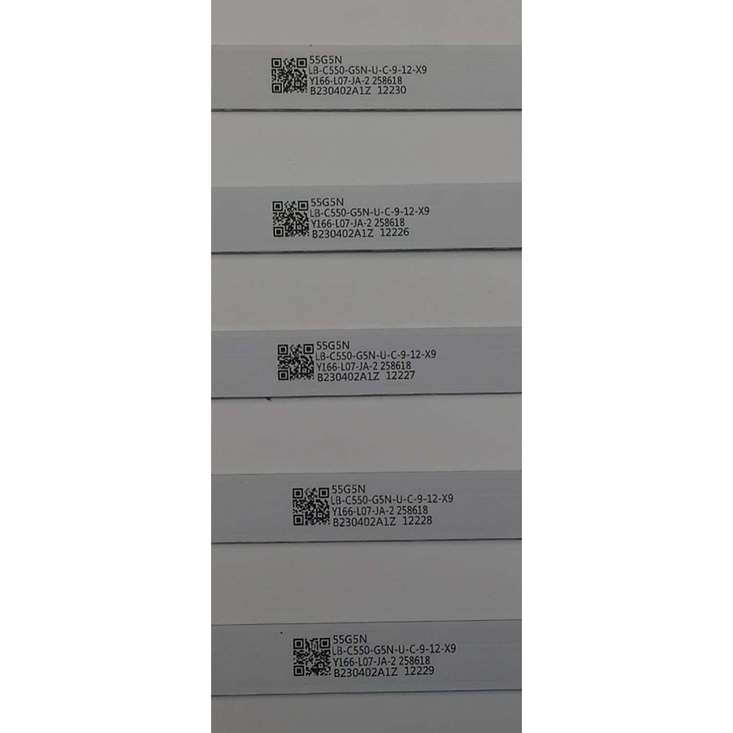 KIT DE LEDS PARA TV ATVIO ORIGINAL 5 PIEZAS / NUMERO DE PARTE CRH-ZG55M8T303009040B9REV1.2 / CRH-ZG55M8T303009040B9 / 55G5N / B230402A1Z / LB-C550-G5N-U-C-9-12-X9 / Y166-L07-JA-2 / 258618 / MODELO ATV5523KR - Imagen 3