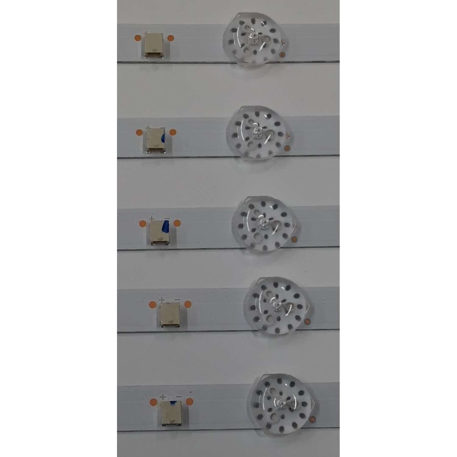 KIT DE LEDS PARA TV ATVIO ORIGINAL 5 PIEZAS / NUMERO DE PARTE CRH-ZG55M8T303009040B9REV1.2 / CRH-ZG55M8T303009040B9 / 55G5N / B230402A1Z / LB-C550-G5N-U-C-9-12-X9 / Y166-L07-JA-2 / 258618 / MODELO ATV5523KR - Imagen 4