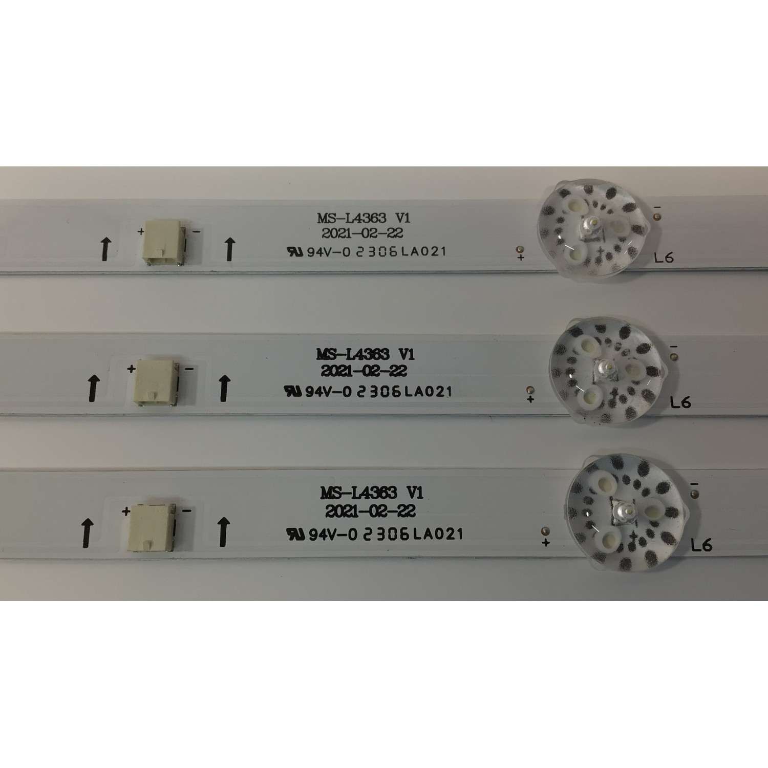 KIT DE LEDS PARA TV ONN ORIGINAL 3 PIEZAS / NUMERO DE PARTE MS-L4363 V1 / LB-C420-G6F-D-7-12-X1 / M322112163 / 2306LA021 / PANEL C420Y20-5C / MODELOS 100068372 42" / RTR4261-6A         - Imagen 3