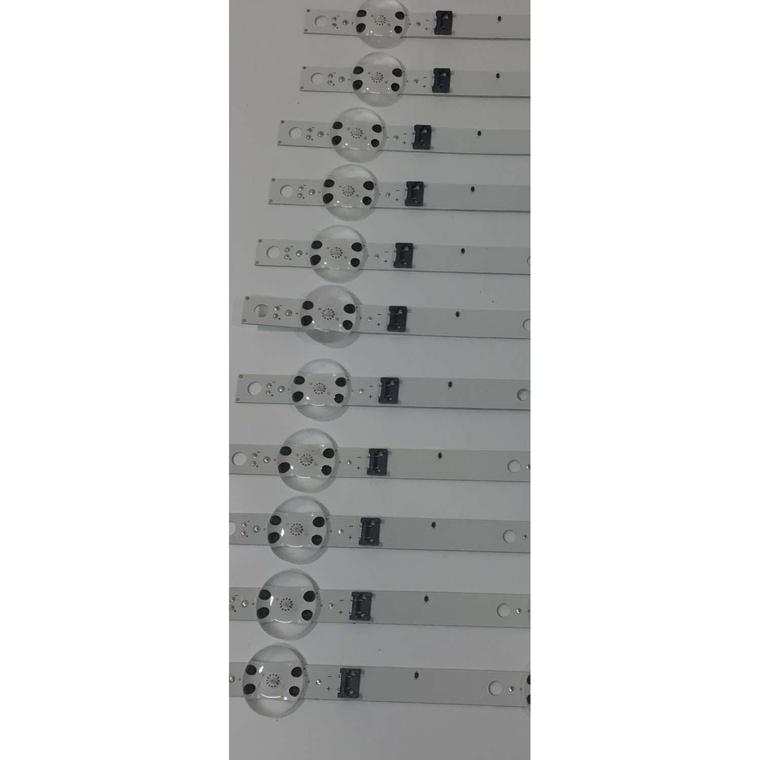KIT DE LEDS PARA TV LG ORIGINAL 22 PIEZAS / NUMERO DE PARTE EAV65063901 / EAV65063801 / SSC_Y21_SLIM_TRIDENT_86UP80_BOE_B / SSC_Y21_SLIM_TRIDENT_86UP80_BOE_A / F8CB24Y1C / BOE(B10) / PANEL NC860TQF-ABLH5 / DISPLAY HV860QUB-E1E / MODELOS / 86UQ7070ZUD - Imagen 8
