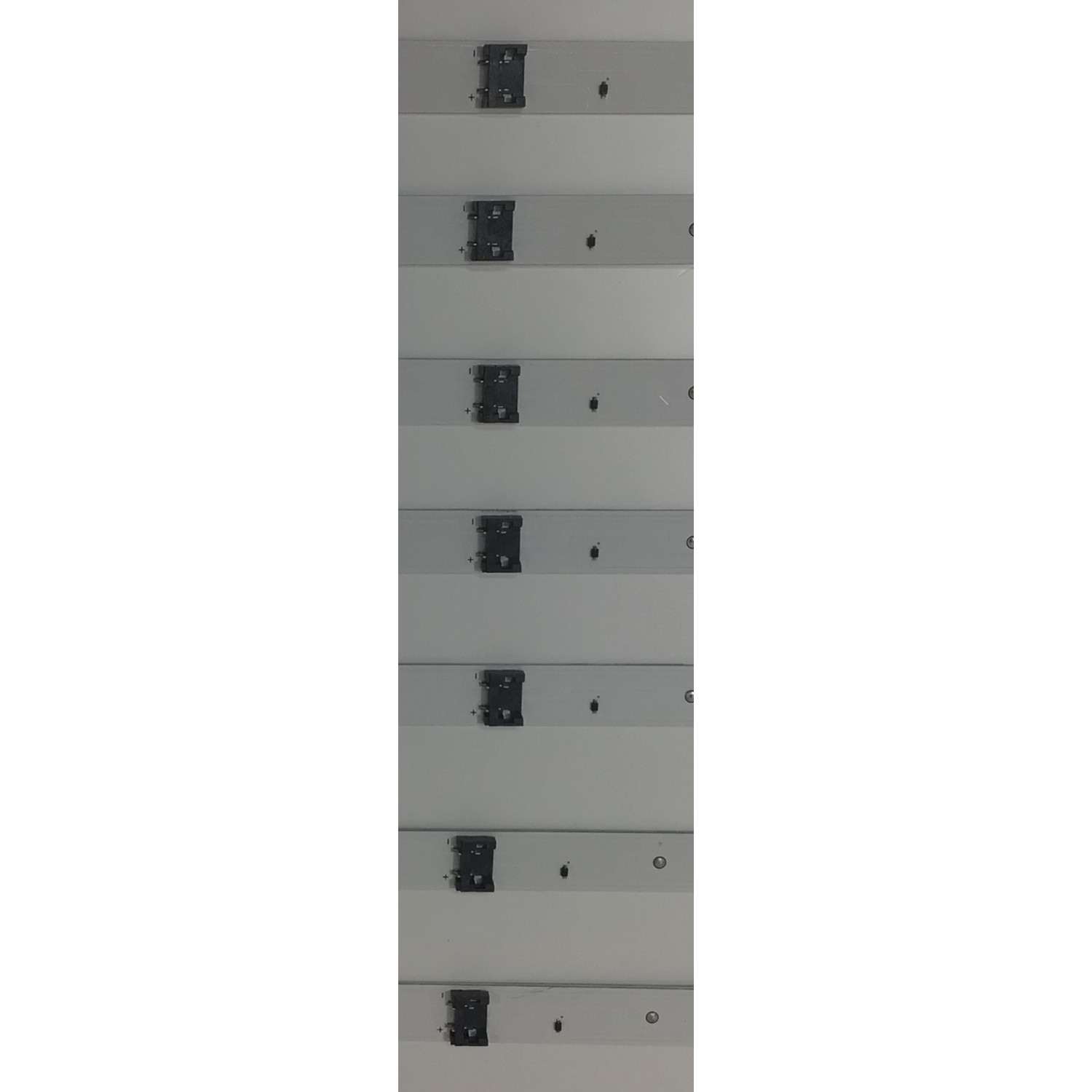 KIT DE LEDS PARA TV LG ORIGINAL / INCOMPLETO 7 PIEZAS / NUMERO DE PARTE EAV65042401 / SSC_Y22_SLIM TRIDENT_65UQ90_SHARP_(0.6PI) / MODELOS 65UN6955 / 65UP7670 / 65UP8000 / 65UQ7070 / 65UQ8000 / 65UQ9000 / 65UR640S9 / KIT CONSTA ORIGINALMENTE DE 8 PIEZAS - Imagen 2