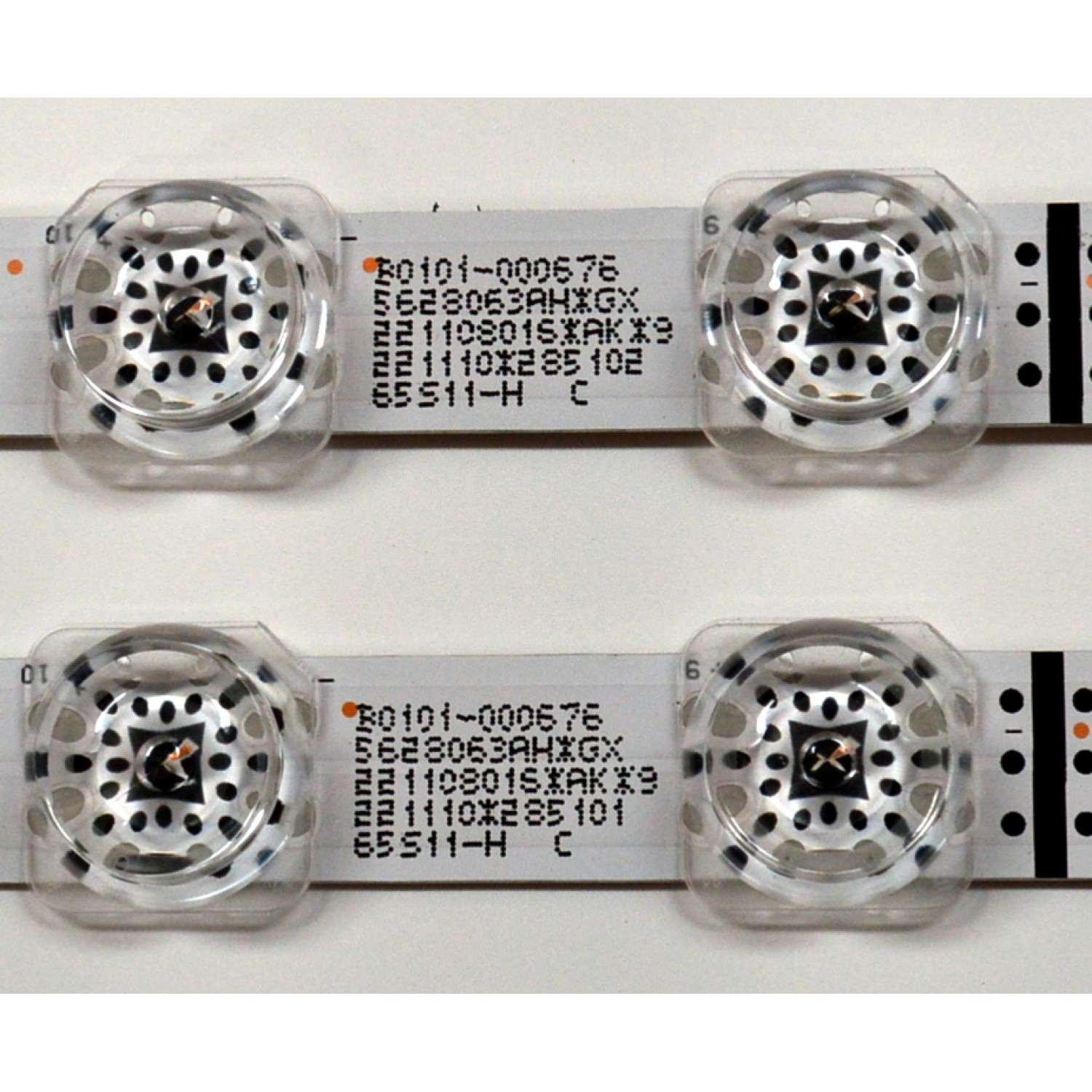 KIT DE LEDS ORIGINAL PARA TV TCL 2 PIEZAS / NUMERO DE PARTE 65S11-ZX3030A1 / 65S11-ZX3030A1-18X2-KW-V4-20220810-TJ / B0101-000676 / 5628063AH / 2211081S / 221110 / 65S11-H C / PANEL LUV650NDEL / DISPLAY ST6451D06-3 VER.2.1 / MODELO 65S450G - Imagen 3