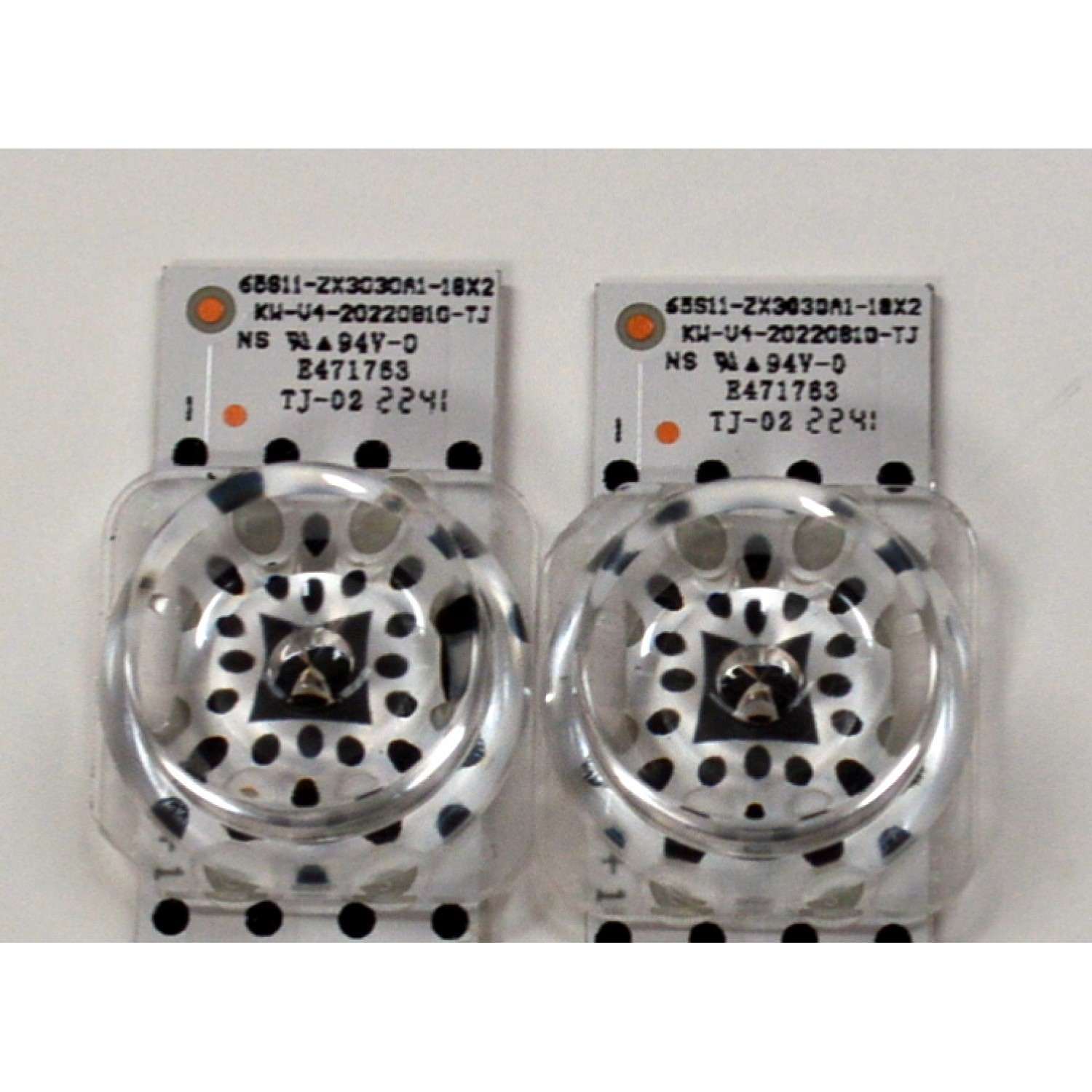 KIT DE LEDS ORIGINAL PARA TV TCL 2 PIEZAS / NUMERO DE PARTE 65S11-ZX3030A1 / 65S11-ZX3030A1-18X2-KW-V4-20220810-TJ / B0101-000676 / 5628063AH / 2211081S / 221110 / 65S11-H C / PANEL LUV650NDEL / DISPLAY ST6451D06-3 VER.2.1 / MODELO 65S450G - Imagen 2