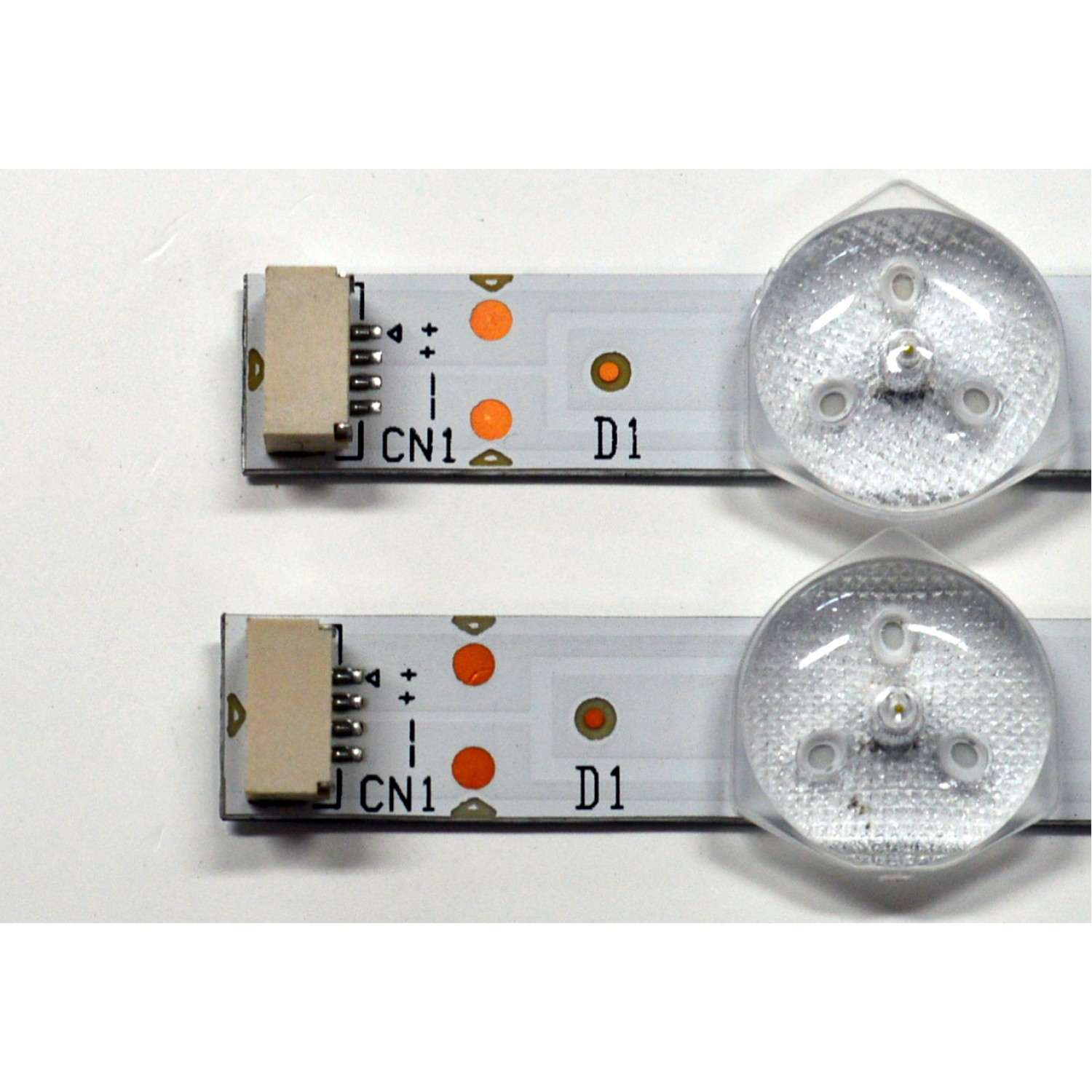KIT DE LEDS ORIGINAL PARA TV PHILIPS 2 PIEZAS / NUMERO DE PARTE UDULEDREF005 / UDULEDREF005 REV.B / RF-EN240001SR30-0401 A2 / 24W4S1P / PANEL UCAL0XT-E076 / DISPLAY V236BJ1-P01 REV.CB / MODELO 24PFL4764/F7 - Imagen 3