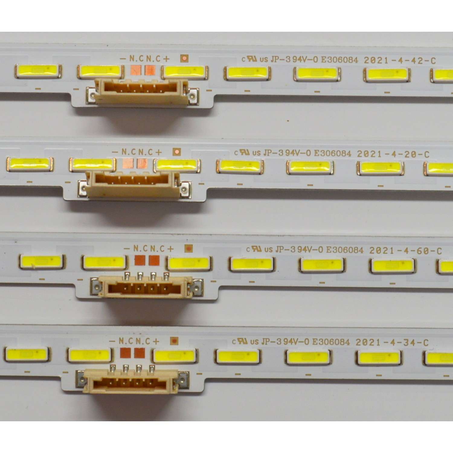 KIT DE LEDS ORIGINAL PARA TV SAMSUNG 4 PIEZAS / NUMERO DE PARTE BN96-48378A / L1_RU8K_H2_CEM_S42(1)_R1.0_SC4_100_LM41-00775A / LM41-00775A / 48378A / PANEL CY-NR082FGLV1H / MODELO UN82RU800D / UN82RU8000 / UN82RU9000 / LH82QEREBGCXZA / LH82QEREBGCXGO - Imagen 4