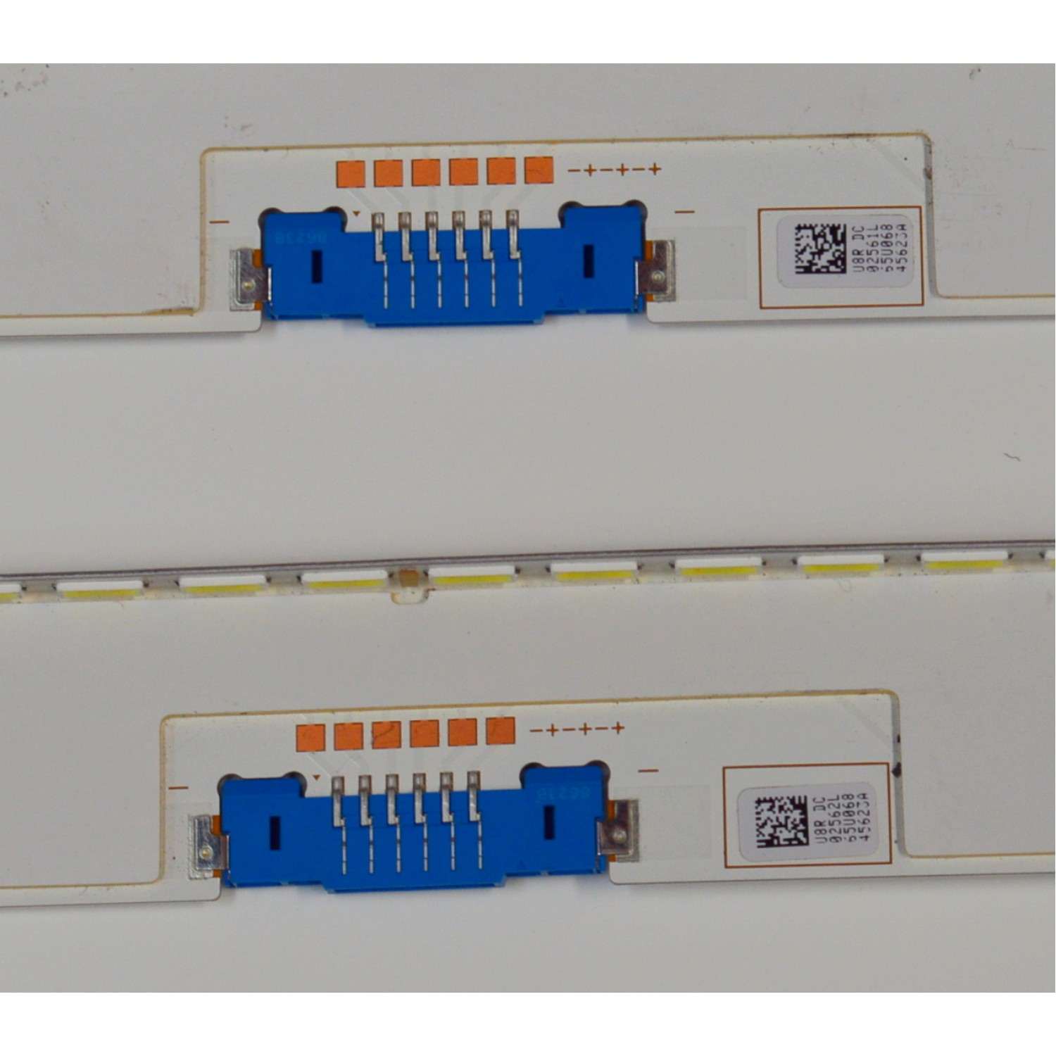 KIT DE LEDS ORIGINAL PARA TV SAMSUNG 2 PIEZAS / NUMERO DE PARTE BN96-45623A / V8NU-650SM0-R1 / 45623A / MODELO UE65NU8079TXZG / UE65NU8075TXXC / UE65NU8072TXXH / UE65NU8042TXXH / UE65NU8040TXZG / UE65NU8040LXXN / UE65NU8000UXCE / UE65NU8000TXZT - Imagen 2