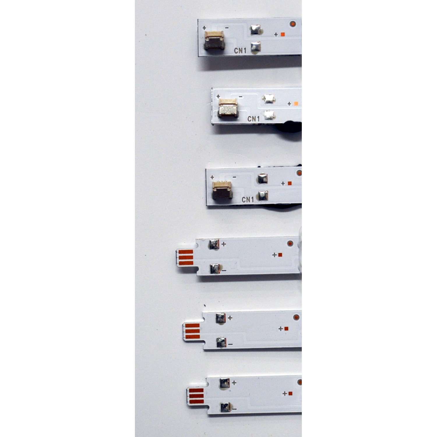 KIT DE LEDS ORIGINAL PARA TV VIZIO 6 PIEZAS / NUMERO DE PARTE LBM700M0901 / LBM700M0901-BC-3(HF)(0)(L)(HR) / LBM700M0901-BD-3(HF)(0)(L)(HR) / 210BZ09DLB33NBT00E / 210BZ09DRB33NBT00E / PANEL TPT700WR-U2T01.D / DISPLAY CV700U2-T01 REV:04 /MODELO V4K70M-0801 - Imagen 7
