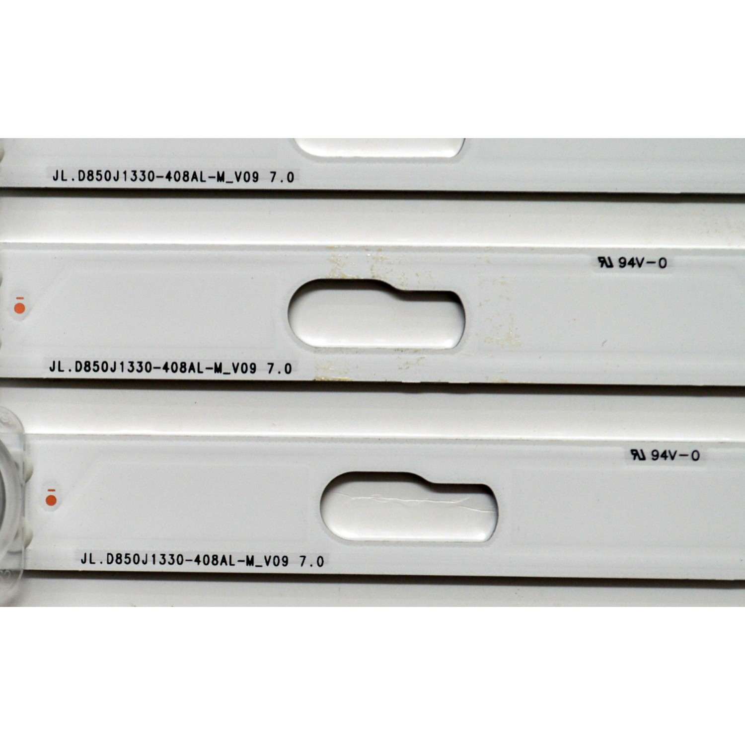 KIT DE LEDS ORIGINAL PARA TV SAMSUNG 15 PIEZAS / NUMERO DE PARTE BN96-58297A / BN96-58298A / BN96-58299A / JL.D850J1330-408AR-M_V09 7.0 / JL.D850J1330-408AL-M 58299A / 58298A / 58297A / PANEL CY-BD085HGCV2H / DISPLAY PT850GT01-1 / MODELO UN85DU7200BXZA - Imagen 6