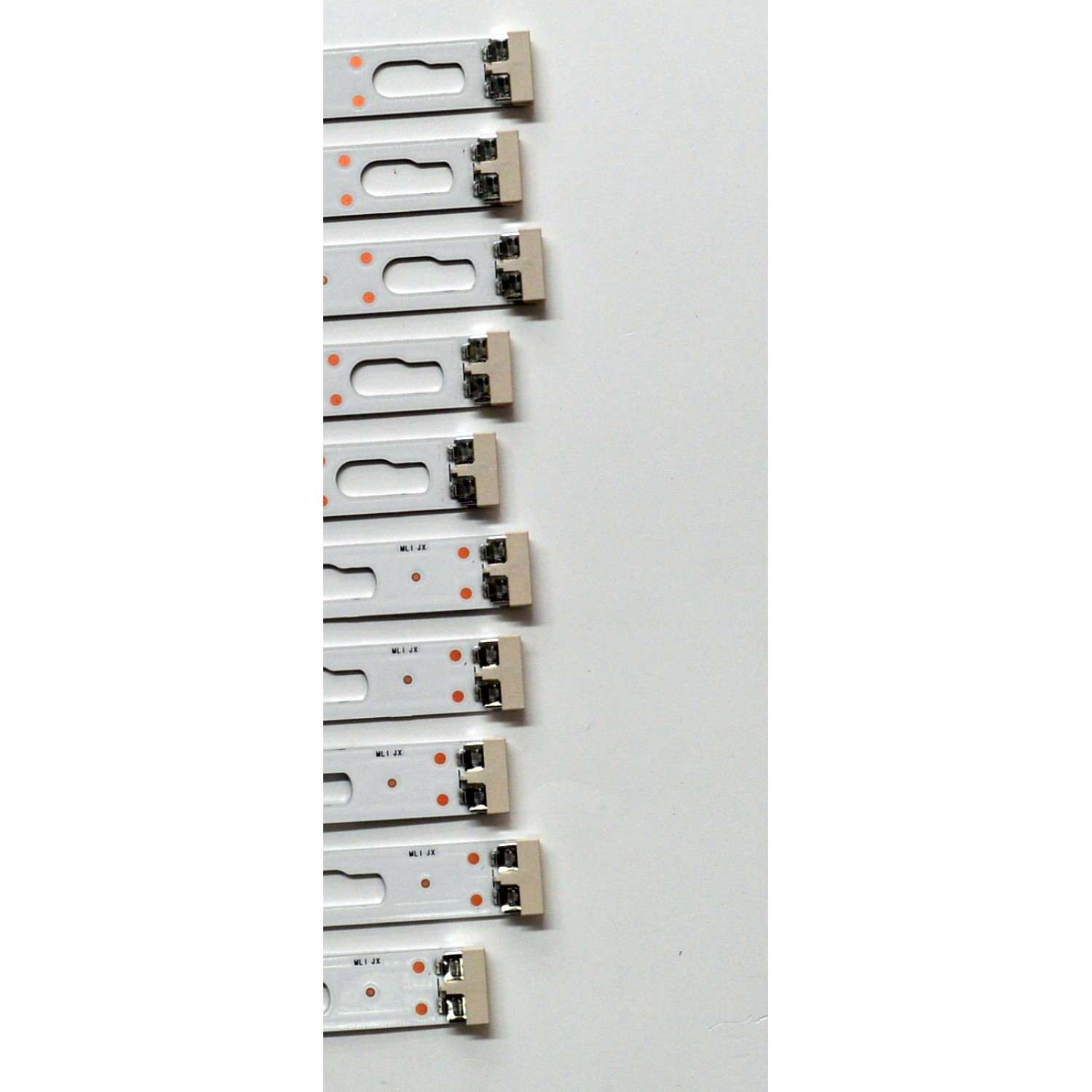 KIT DE LEDS ORIGINAL PARA TV SAMSUNG 15 PIEZAS / NUMERO DE PARTE BN96-58297A / BN96-58298A / BN96-58299A / JL.D850J1330-408AR-M_V09 7.0 / JL.D850J1330-408AL-M 58299A / 58298A / 58297A / PANEL CY-BD085HGCV2H / DISPLAY PT850GT01-1 / MODELO UN85DU7200BXZA - Imagen 5