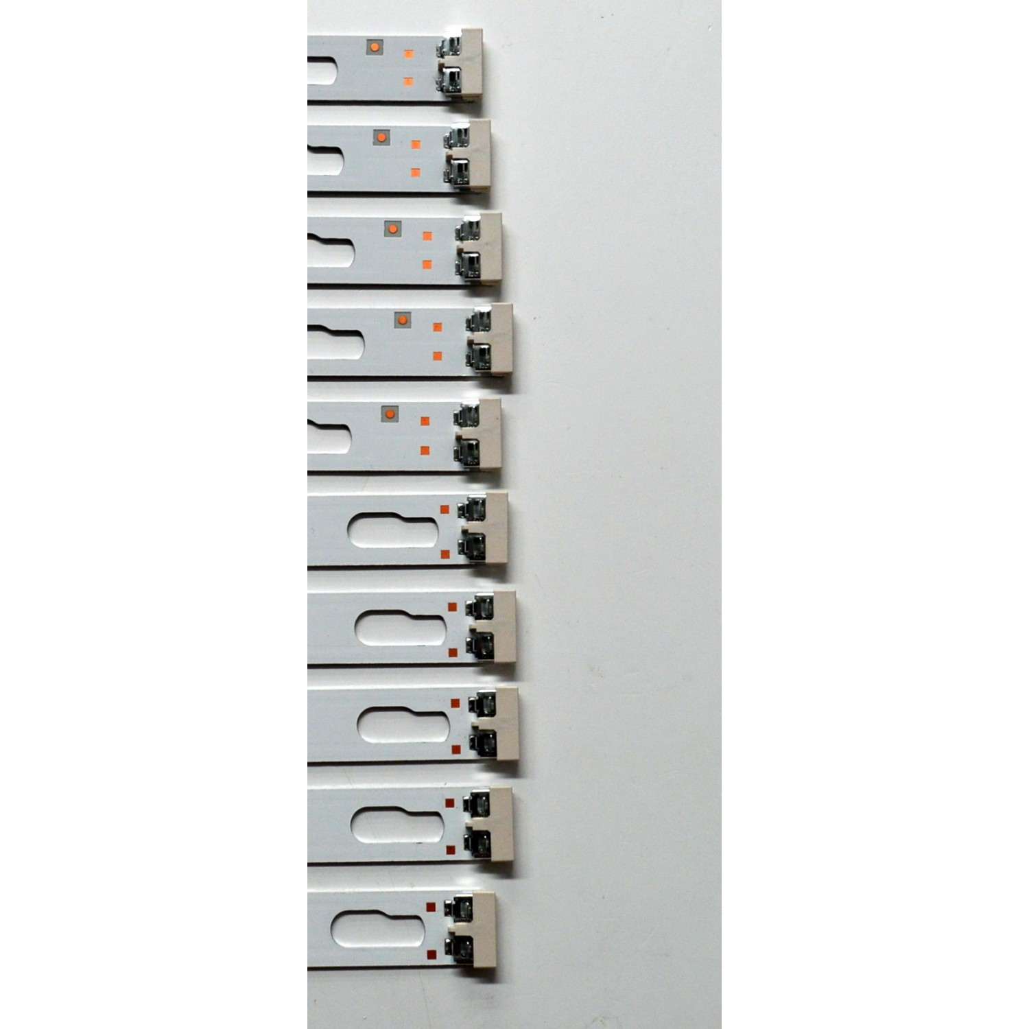 KIT DE LEDS ORIGINAL PARA TV SAMSUNG 15 PIEZAS / NUMERO DE PARTE BN96-58299A / BN96-58298A / BN96-58297A / DU7K_SVC850A22_R / DU7K_SVC850A22_L / DU7K_SVC850A22_R 58299A / 58298A / 58297A / PANEL CY-BD085HGAV2H / DISPLAY T850QVN04.1 / MODELO UN85DU7200DXZA - Imagen 7