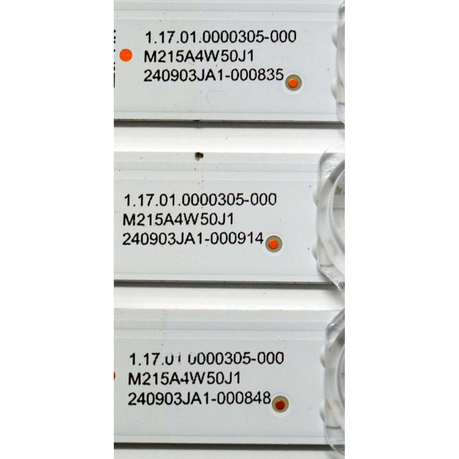 KIT DE LEDS ORIGINAL PARA TV SCEPTRE 3 PIEZAS / NUMERO DE PARTE JJ-0668-D50031501BM-S / 1.17.01.0000305-000 / M215A4W50J1 / 240903JA1 / PANEL MDHF500QUB-F20 / DISPLAY HF500QUB-F20 / MODELO U515CV-UMRD - Imagen 2