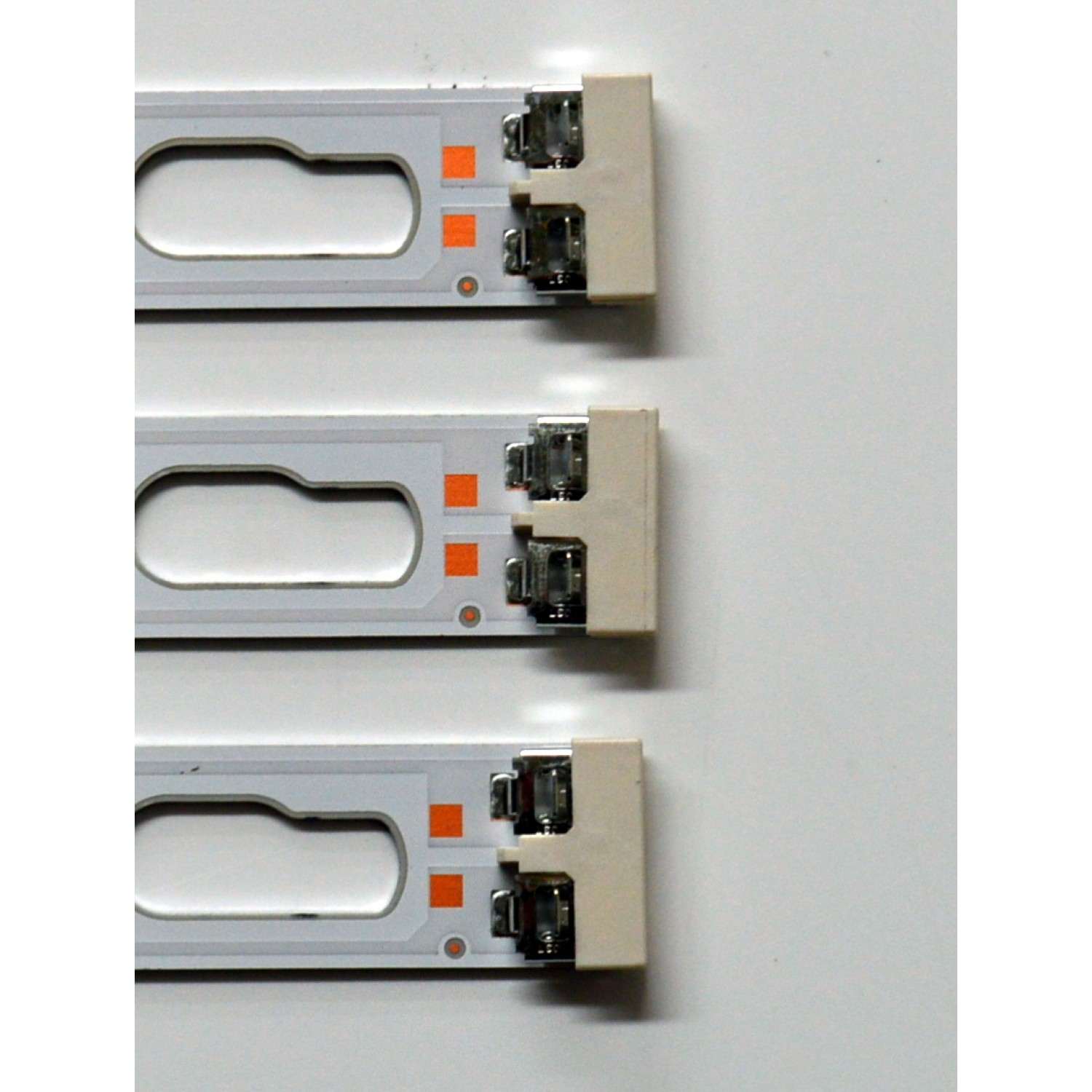 KIT DE LEDS ORIGINAL PARA TV SAMSUNG 6 PIEZAS / NUMERO DE PARTE BN96-58291A / BN96-68289A / V4D7-650SMA-R0 / V4D7-650SMB-R0 / 58291A / 68289A / PANEL CY-BD065HGSV4H / DISPLAY JR645R3HD1K / MODELO UN65DU6900FXZA / UN65DU6900FXZA UF06 - Imagen 6