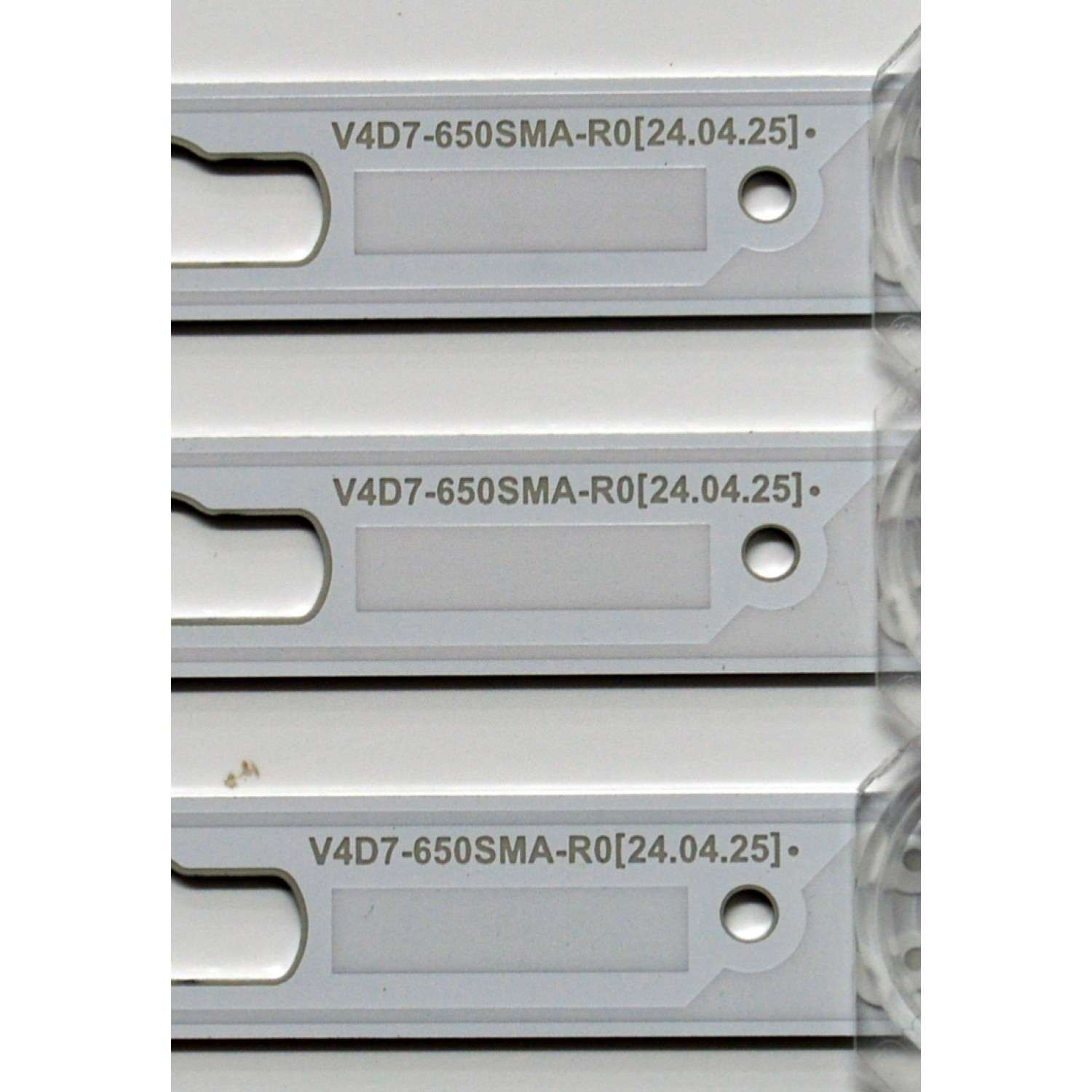 KIT DE LEDS ORIGINAL PARA TV SAMSUNG 6 PIEZAS / NUMERO DE PARTE BN96-58291A / BN96-68289A / V4D7-650SMA-R0 / V4D7-650SMB-R0 / 58291A / 68289A / PANEL CY-BD065HGSV4H / DISPLAY JR645R3HD1K / MODELO UN65DU6900FXZA / UN65DU6900FXZA UF06 - Imagen 5