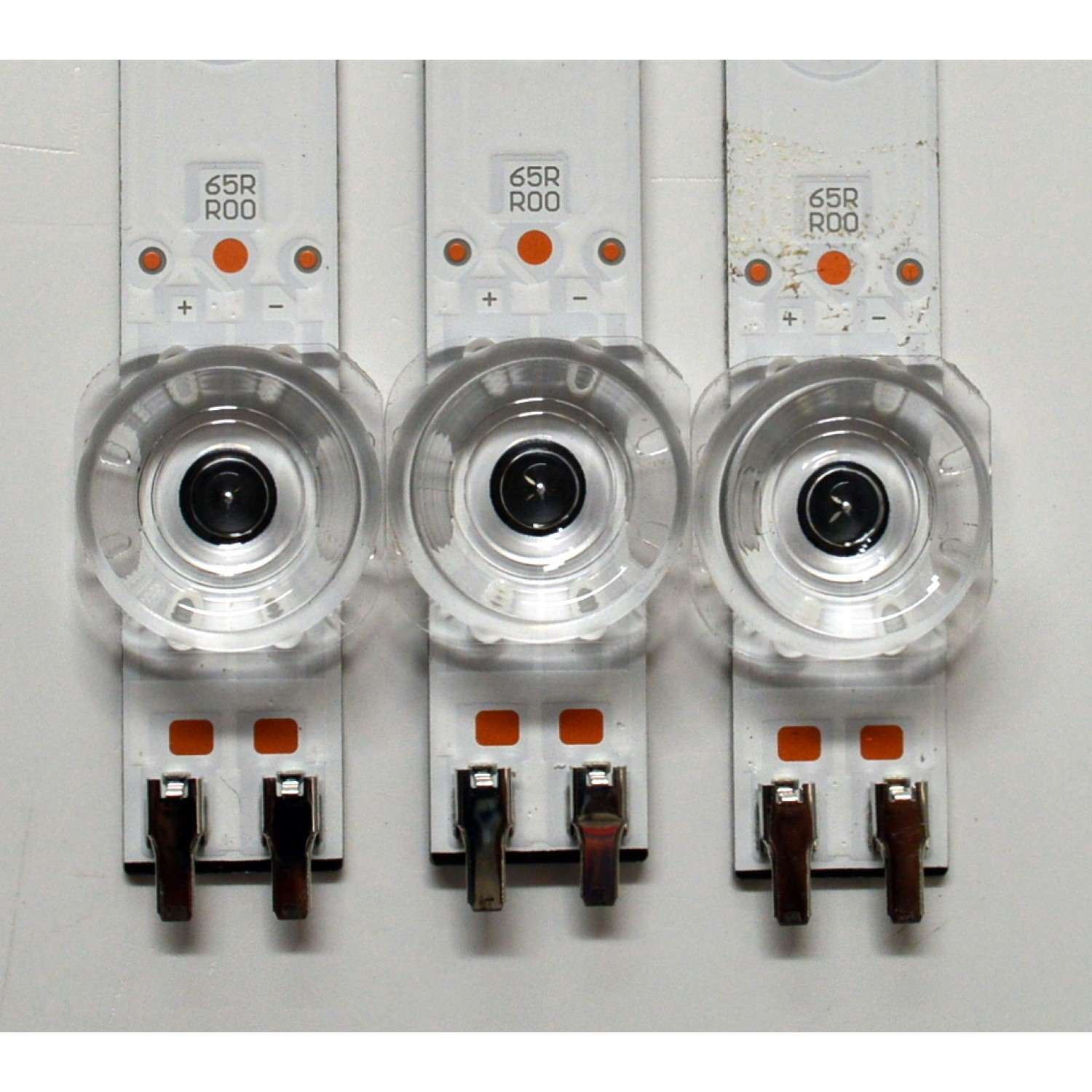 KIT DE LEDS ORIGINAL PARA TV SAMSUNG 6 PIEZAS / NUMERO DE PARTE BN96-58291A / BN96-58289A / 65RR00 / 65LR00 / 58291A / 58289A / PANEL CY-BD065HGSV2H / DISPLAY JR645R3HD1K / MODELO UN65DU7200BXZA / UN65DU7200BXZA UB01 - Imagen 3