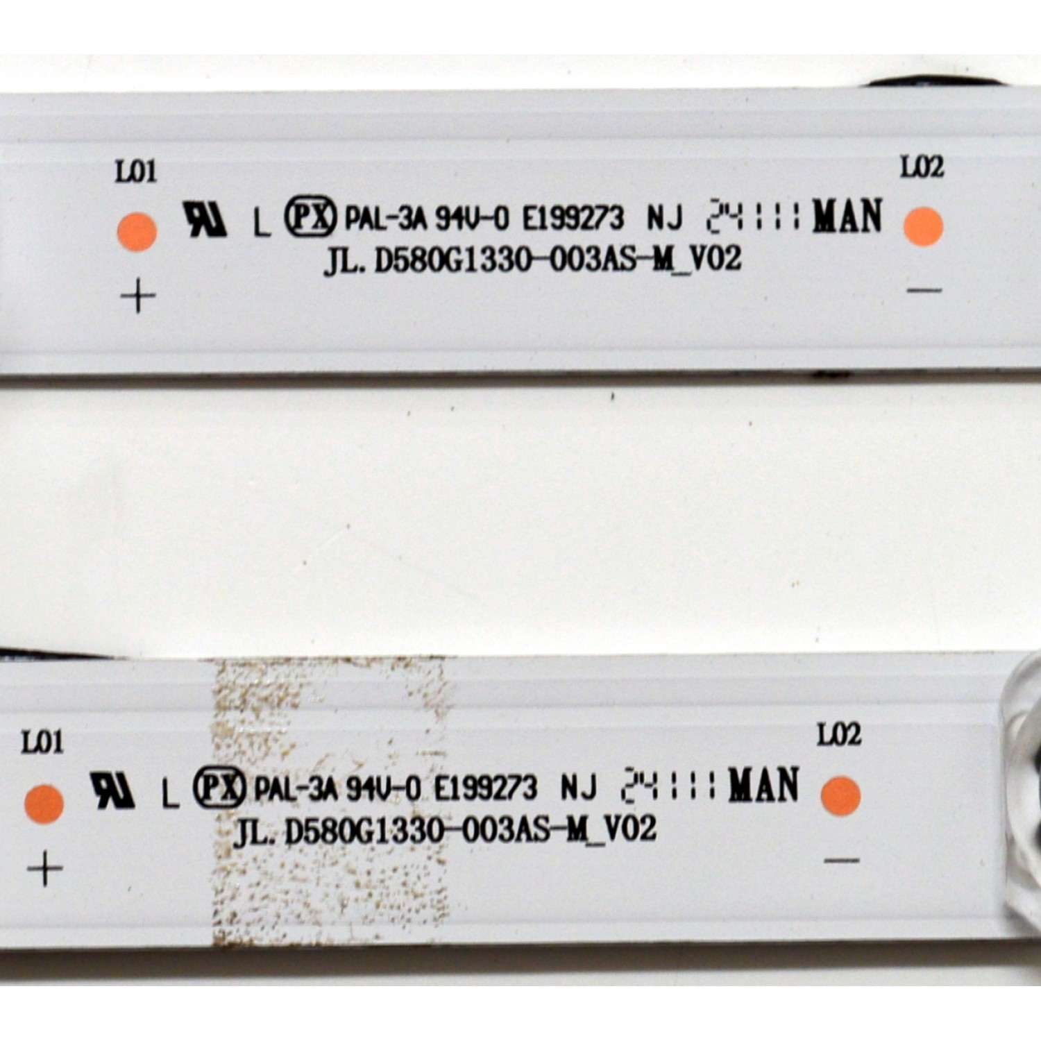 KIT DE LEDS ORIGINAL PARA TV HISENSE  2 PIEZAS / NUMERO DE PARTE JL.D580G1330-003AS-M / JL.D580G1330-003AS-M_V02 / HD580H1U91-T0L1 / 2023121201 / 2023121201 / 1400348500 / 2204 230631 / PANEL HD580H1U91-T0L1/ROH / DISPLAY CV580U4-L01 / MODELO 58R6E5 / 58A6NV / 58A65NV - Imagen 3